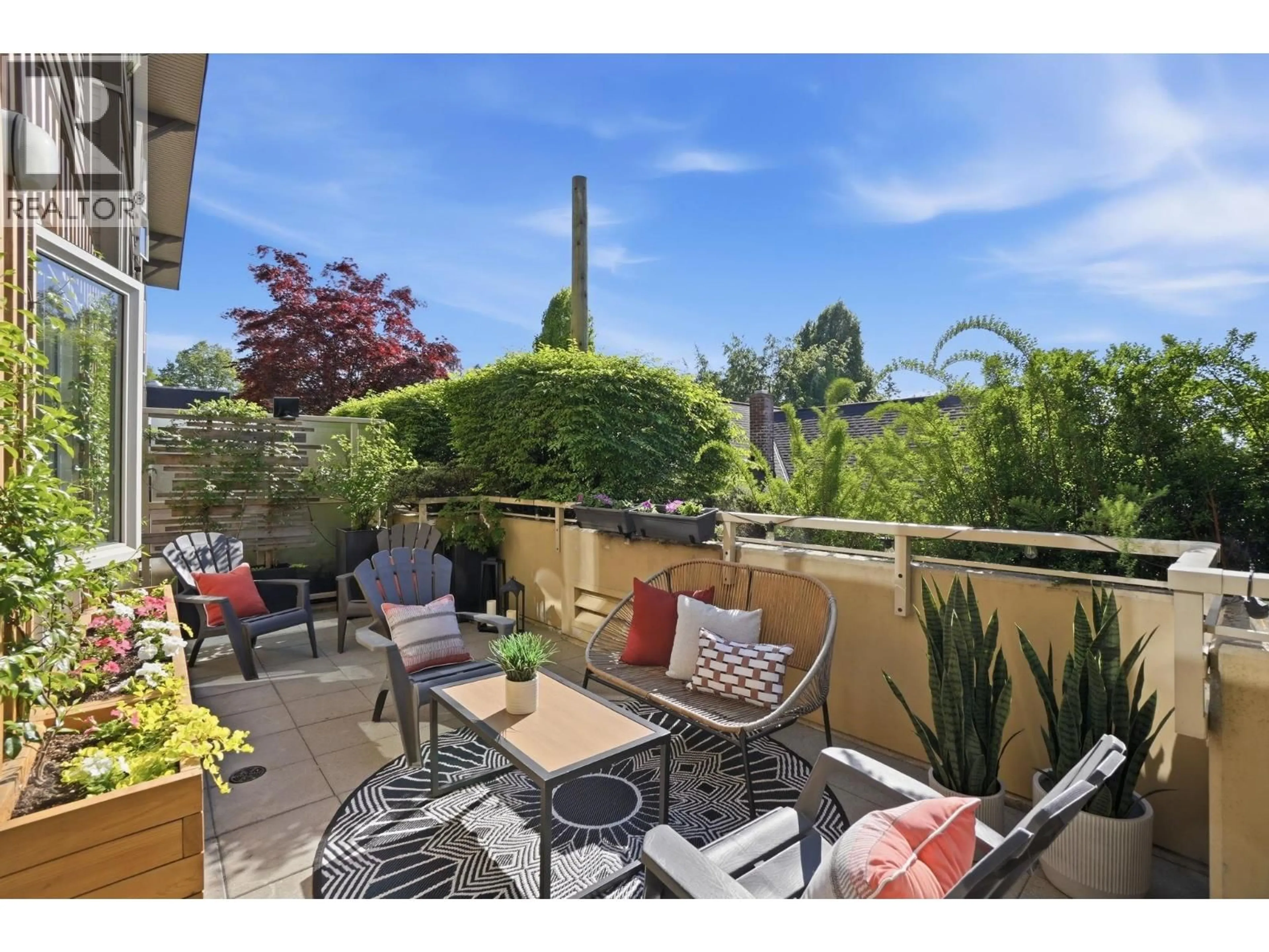Patio, street for 203 - 1689 13TH AVENUE, Vancouver British Columbia V5N0A5
