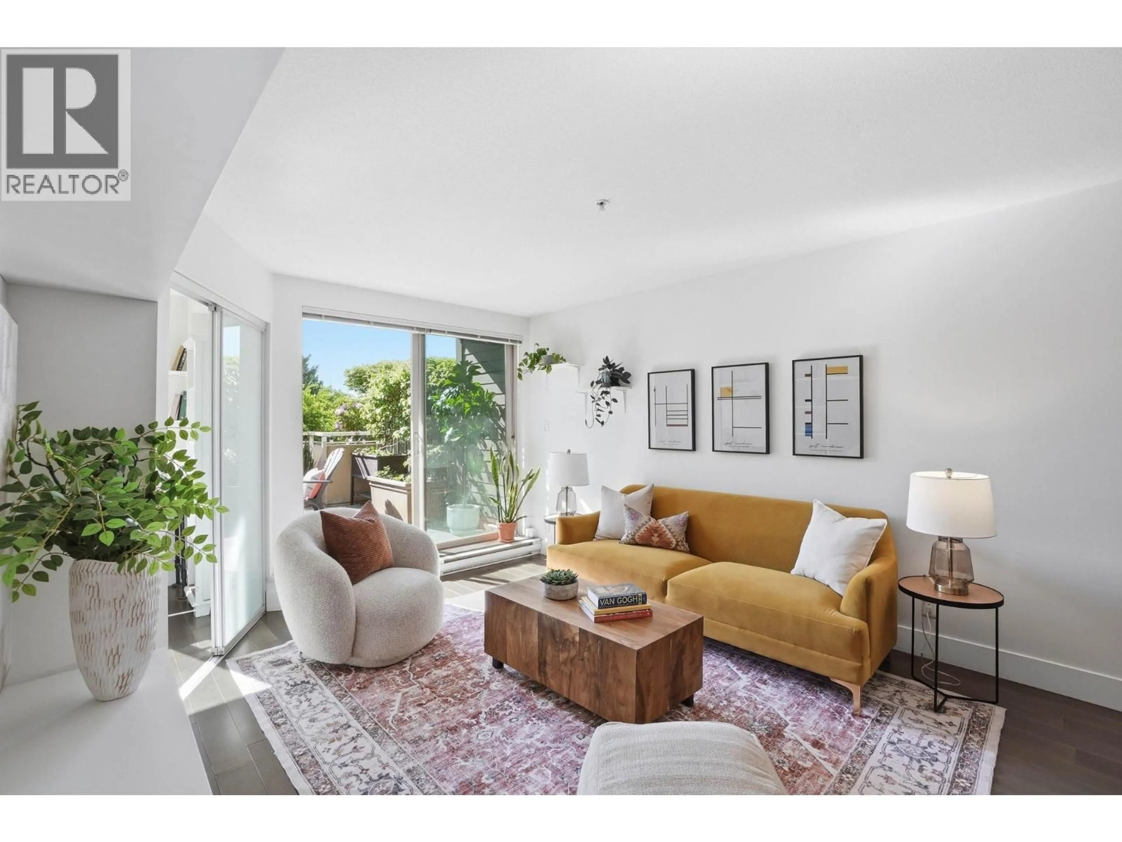 Living room with furniture, unknown for 203 - 1689 13TH AVENUE, Vancouver British Columbia V5N0A5