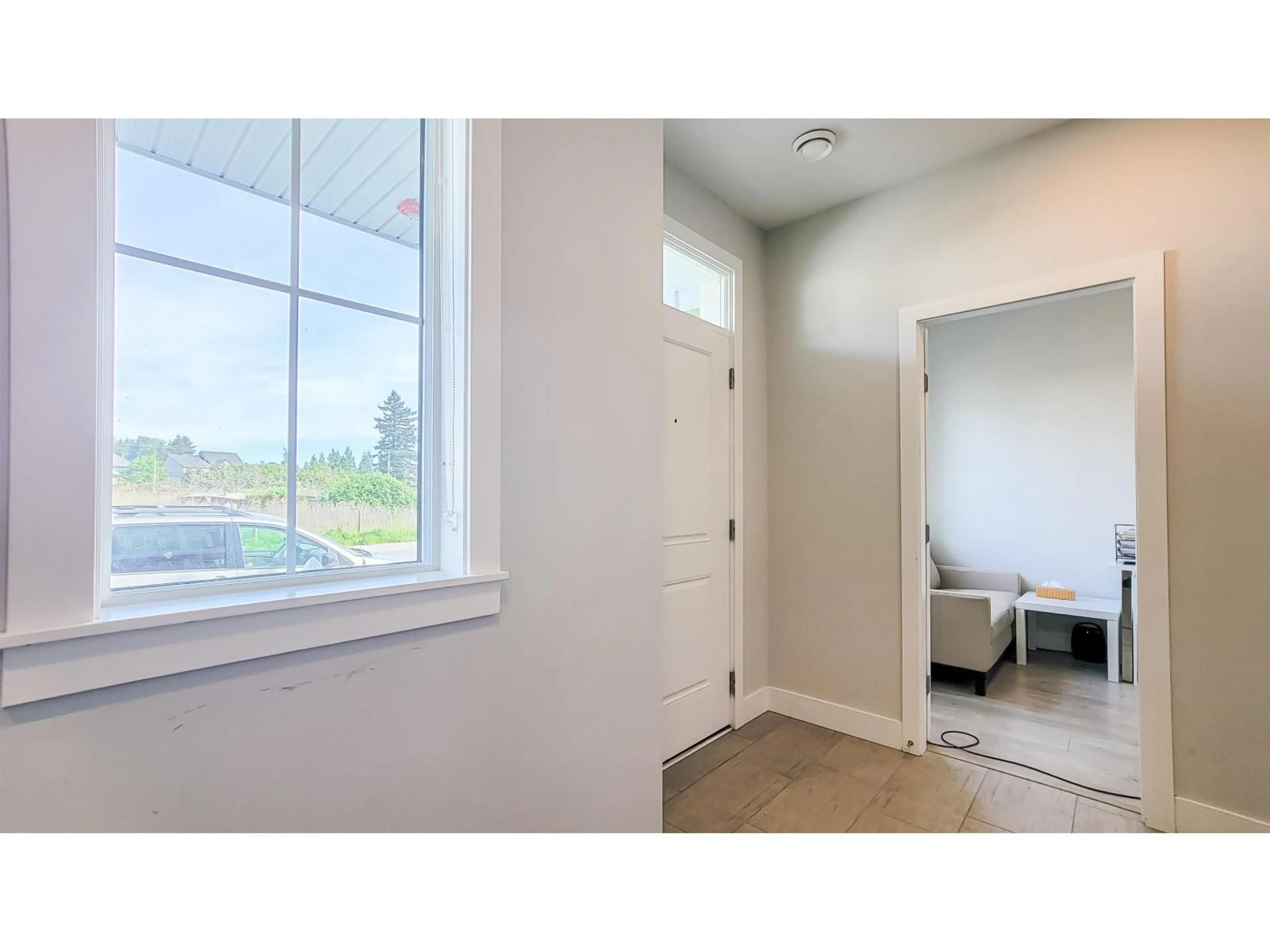 Indoor entryway for 44486 SHERRY DRIVE, Chilliwack British Columbia V2R0R6