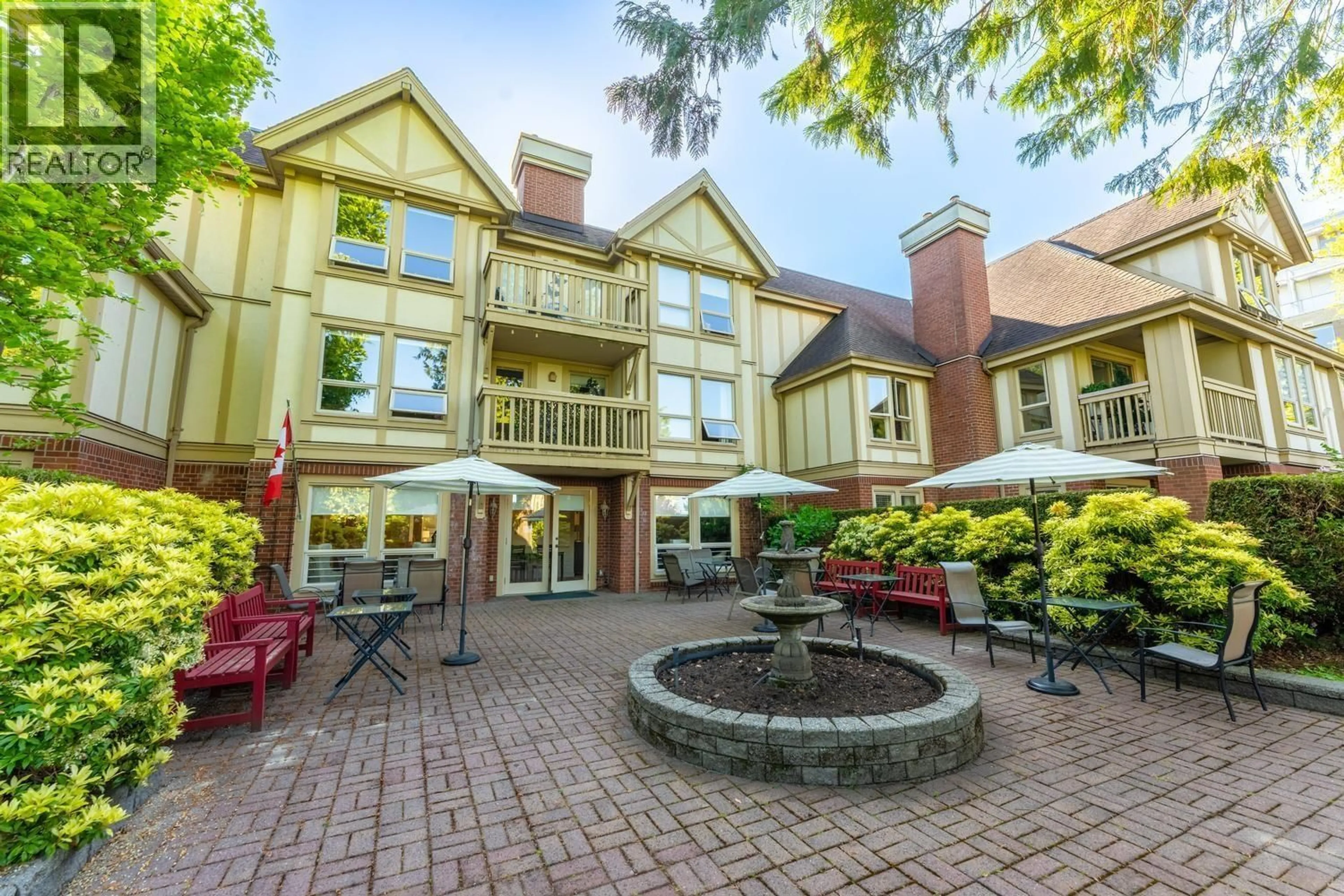 Patio, unknown for 101 - 843 22ND STREET, West Vancouver British Columbia V7V4C1