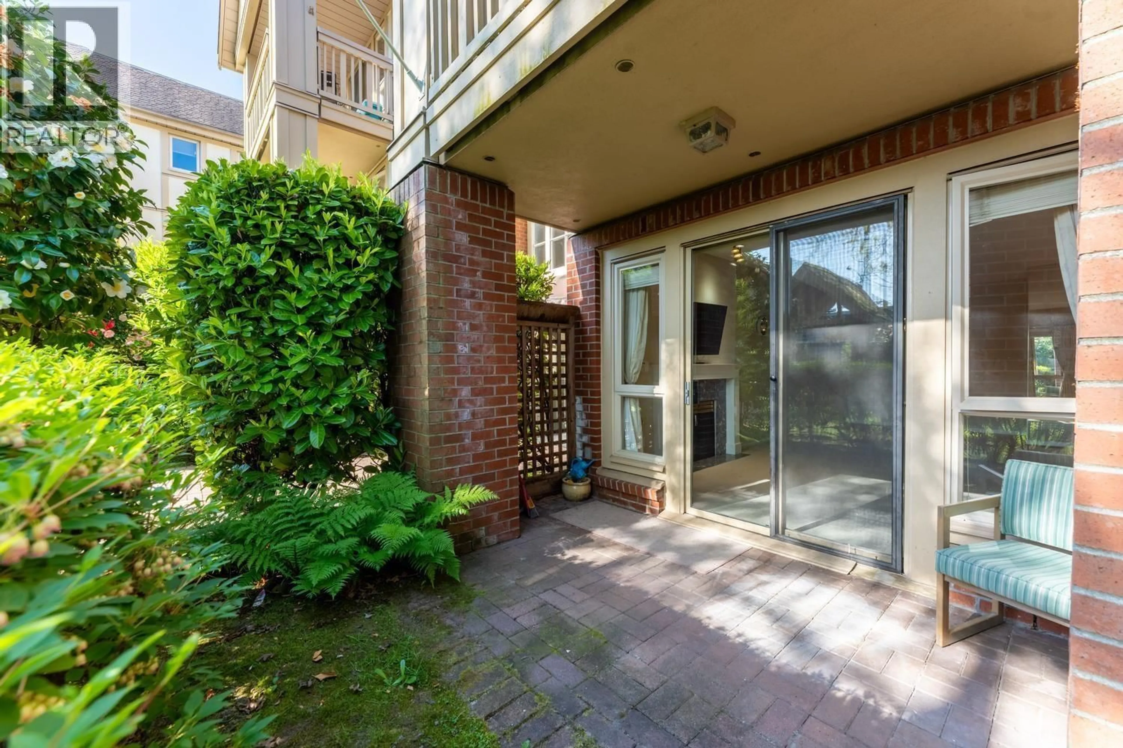 Patio, street for 101 - 843 22ND STREET, West Vancouver British Columbia V7V4C1