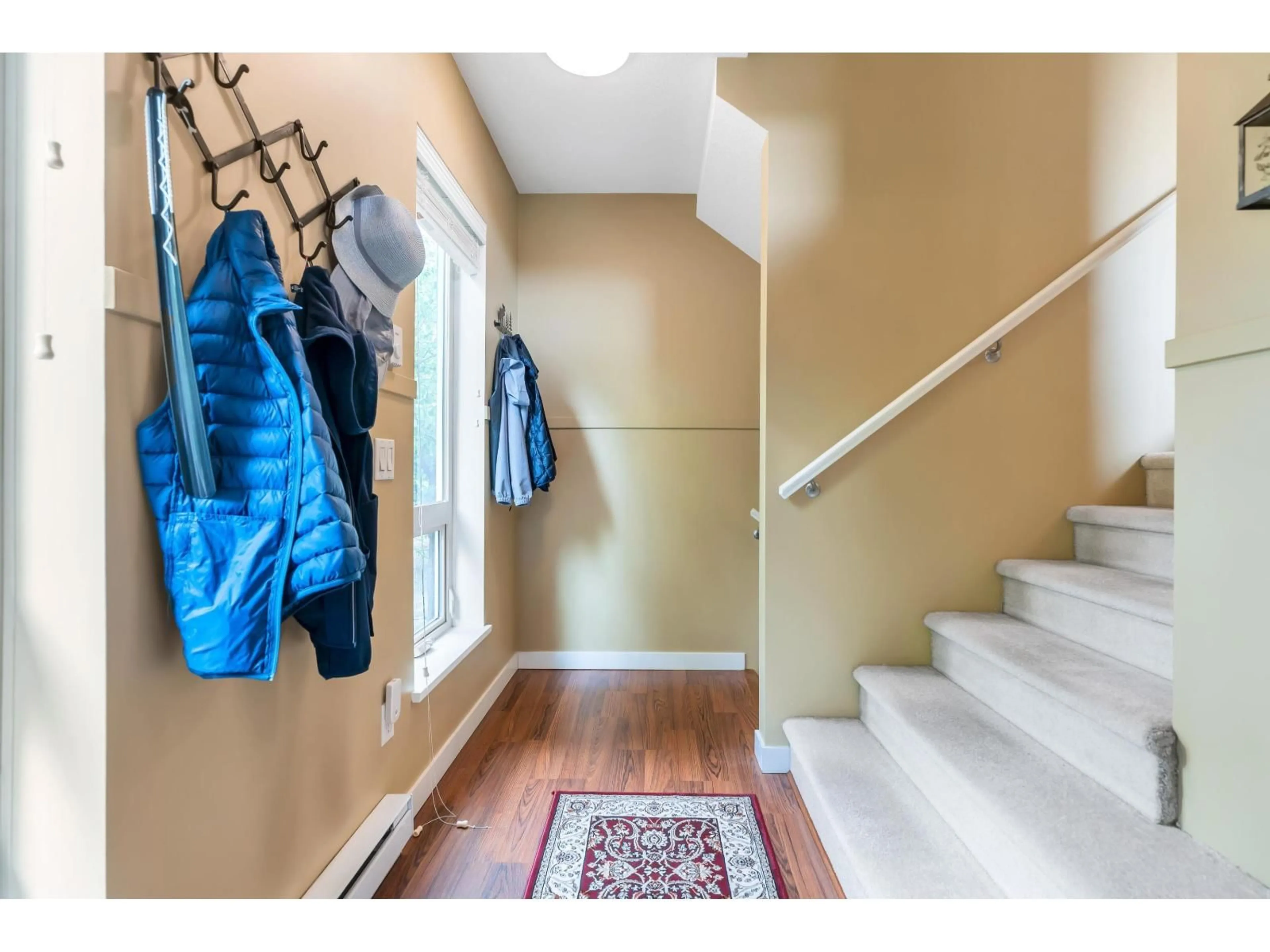 Indoor entryway for 38 - 2738 158 STREET, Surrey British Columbia V3S3K3