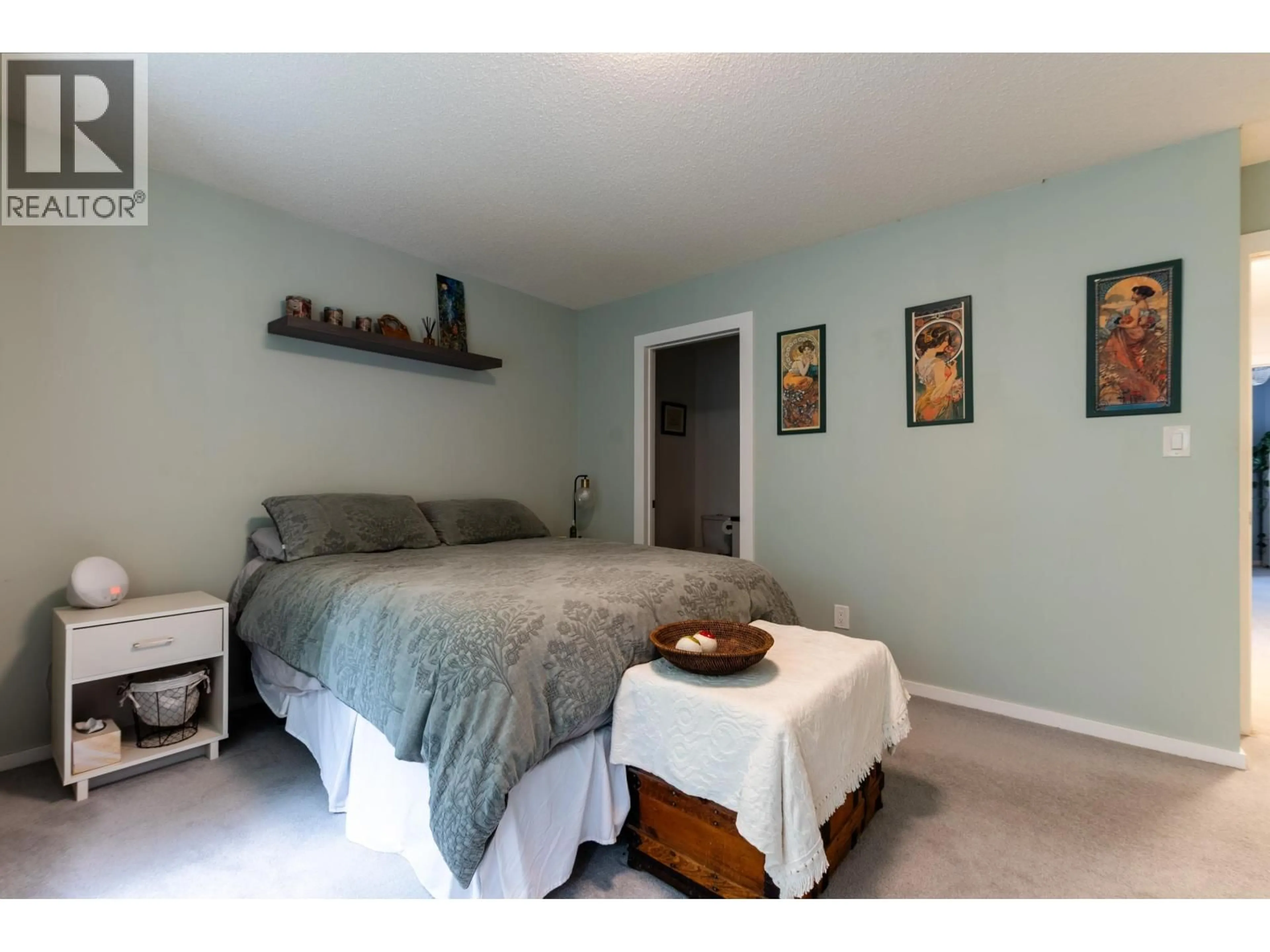 Bedroom with bed, wood/laminate floor for 157 - 3233 MCGILL CRESCENT, Prince George British Columbia V2N2T4