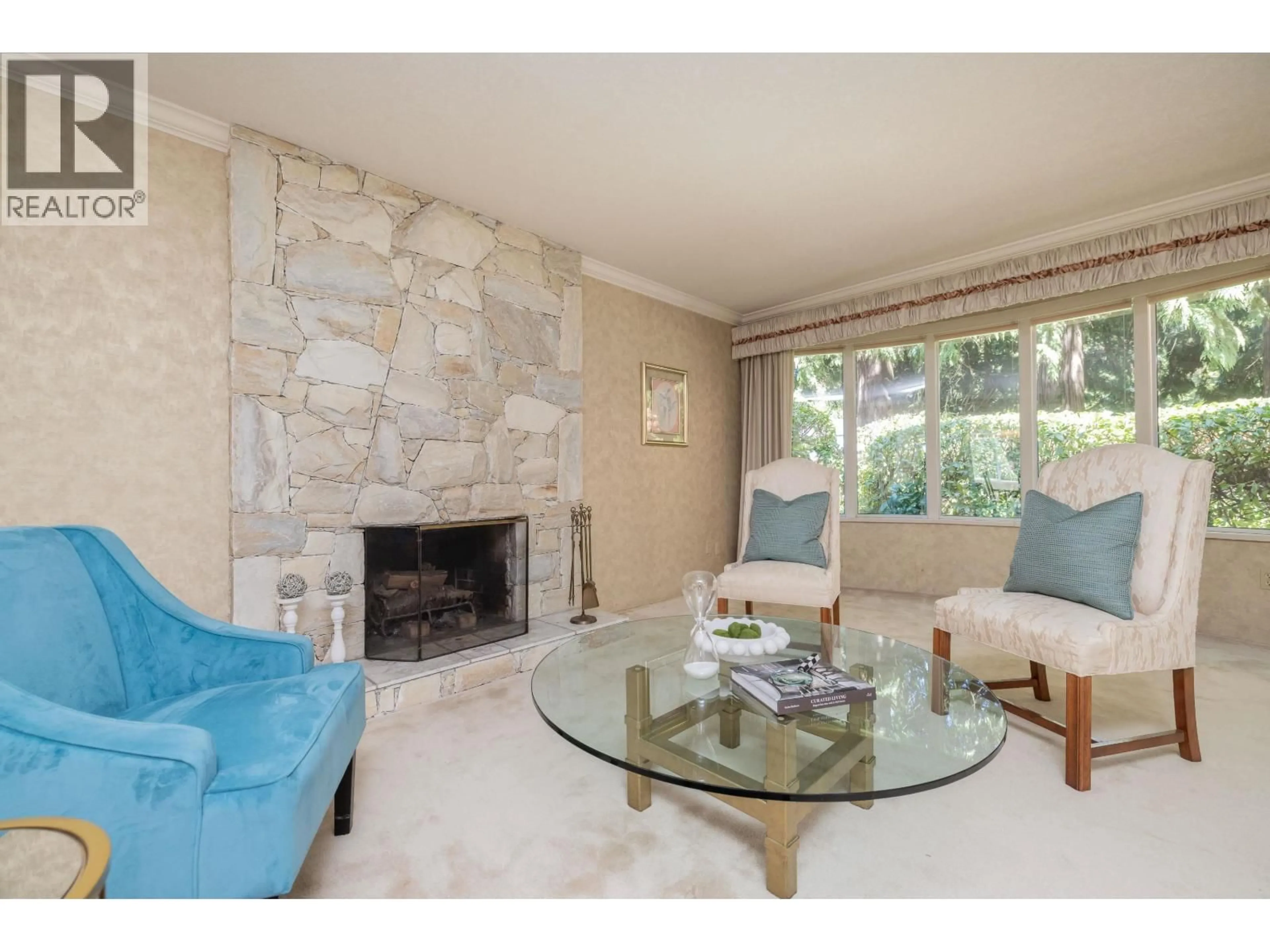 Living room with furniture, unknown for 4894 1 AVENUE, Delta British Columbia V4M1B3
