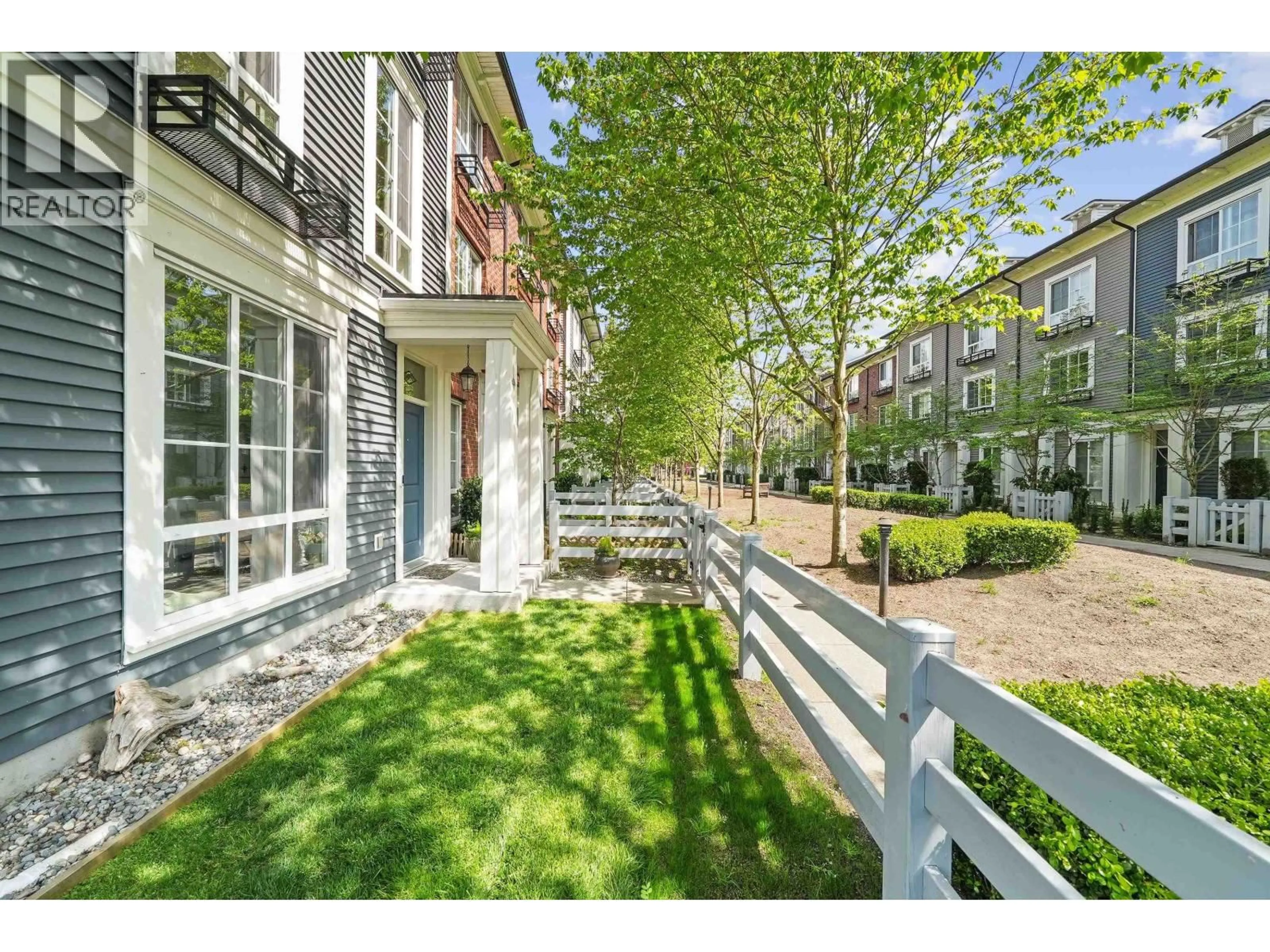 Patio, street for 66 - 2428 NILE GATE, Port Coquitlam British Columbia V3B0H6