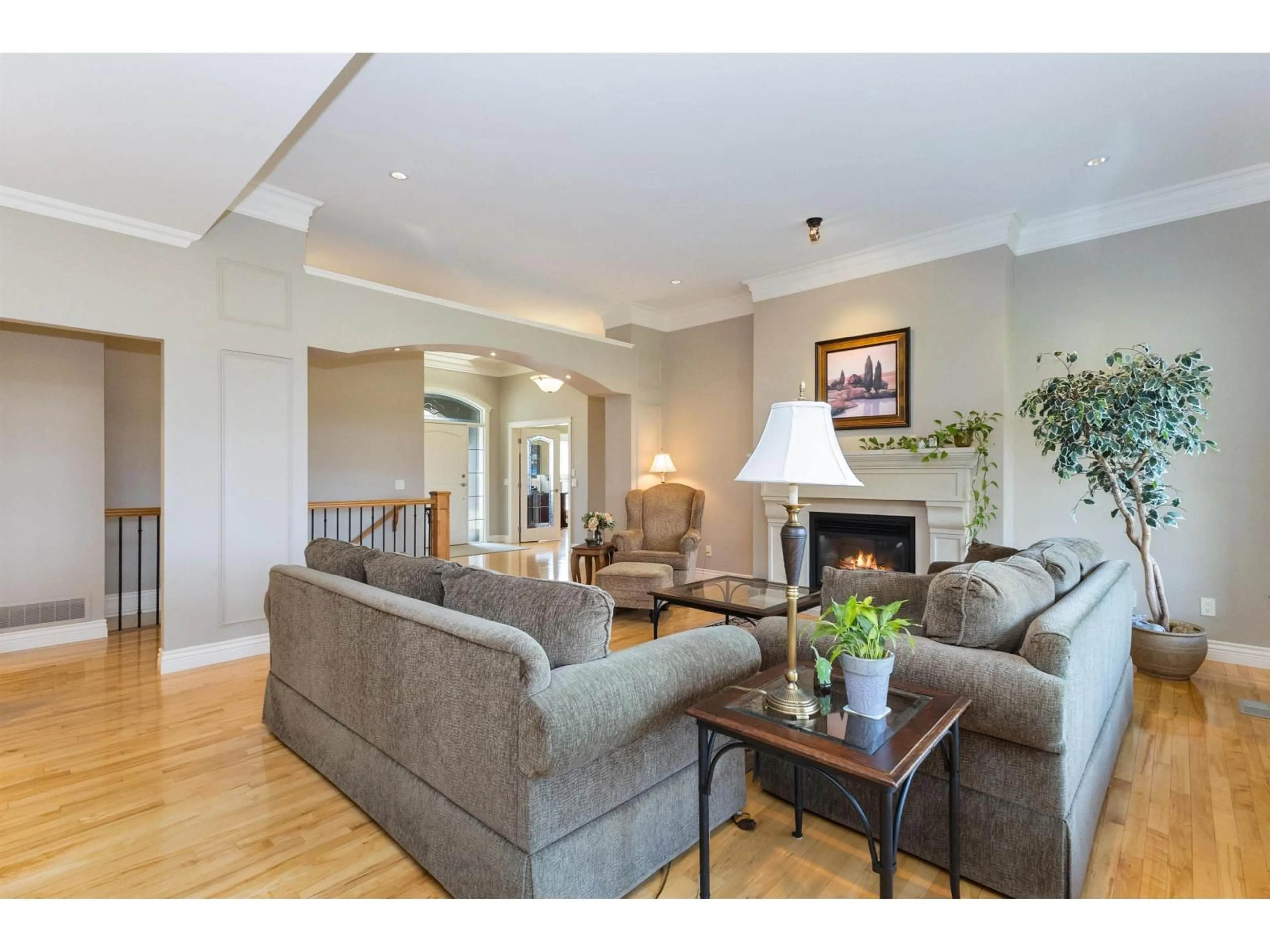 Living room with furniture, unknown for 34745 HEARTHSTONE COURT, Abbotsford British Columbia V2S8G6