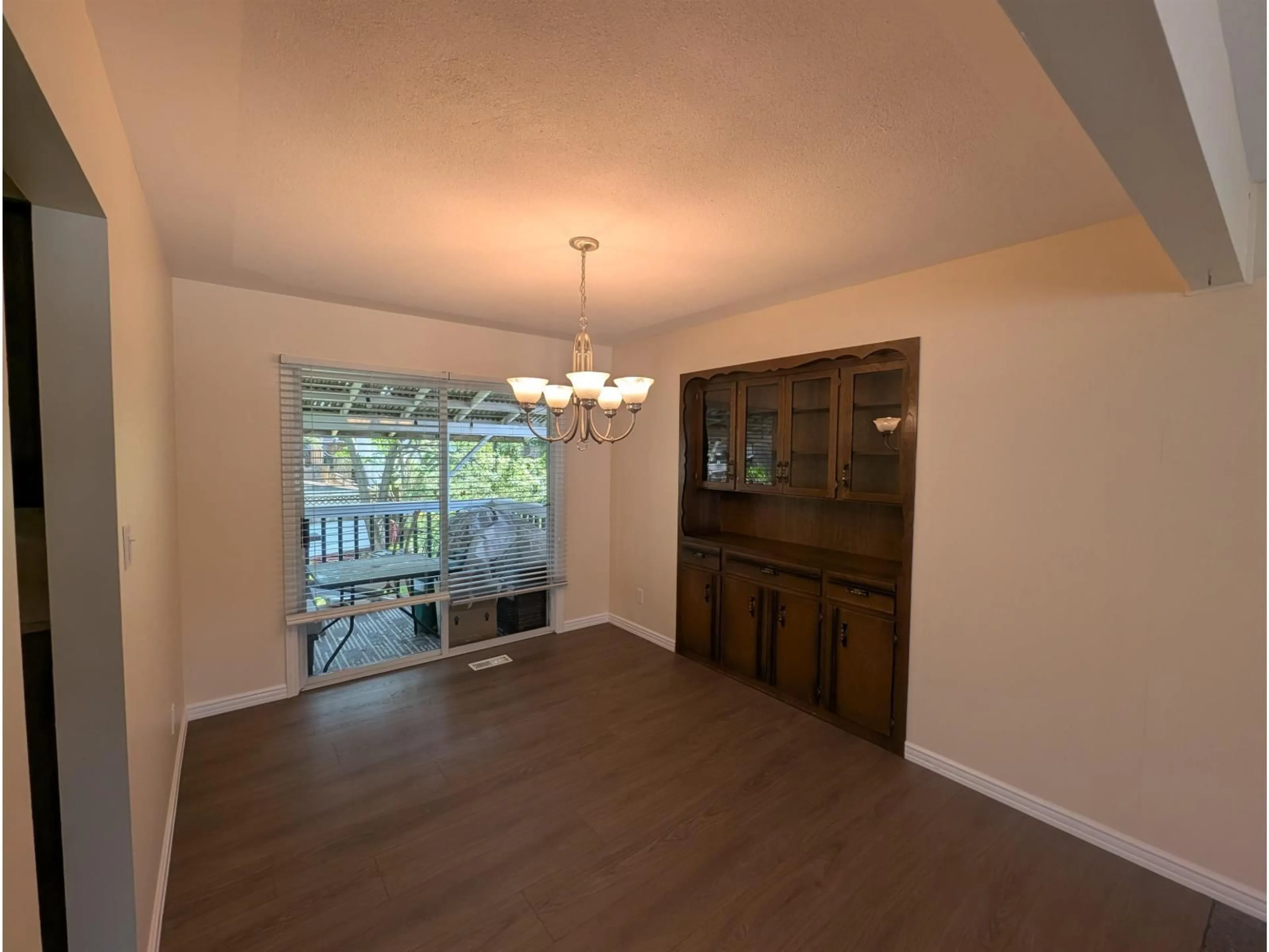A pic of a room for 2114 LYNDEN STREET, Abbotsford British Columbia V2T3B5