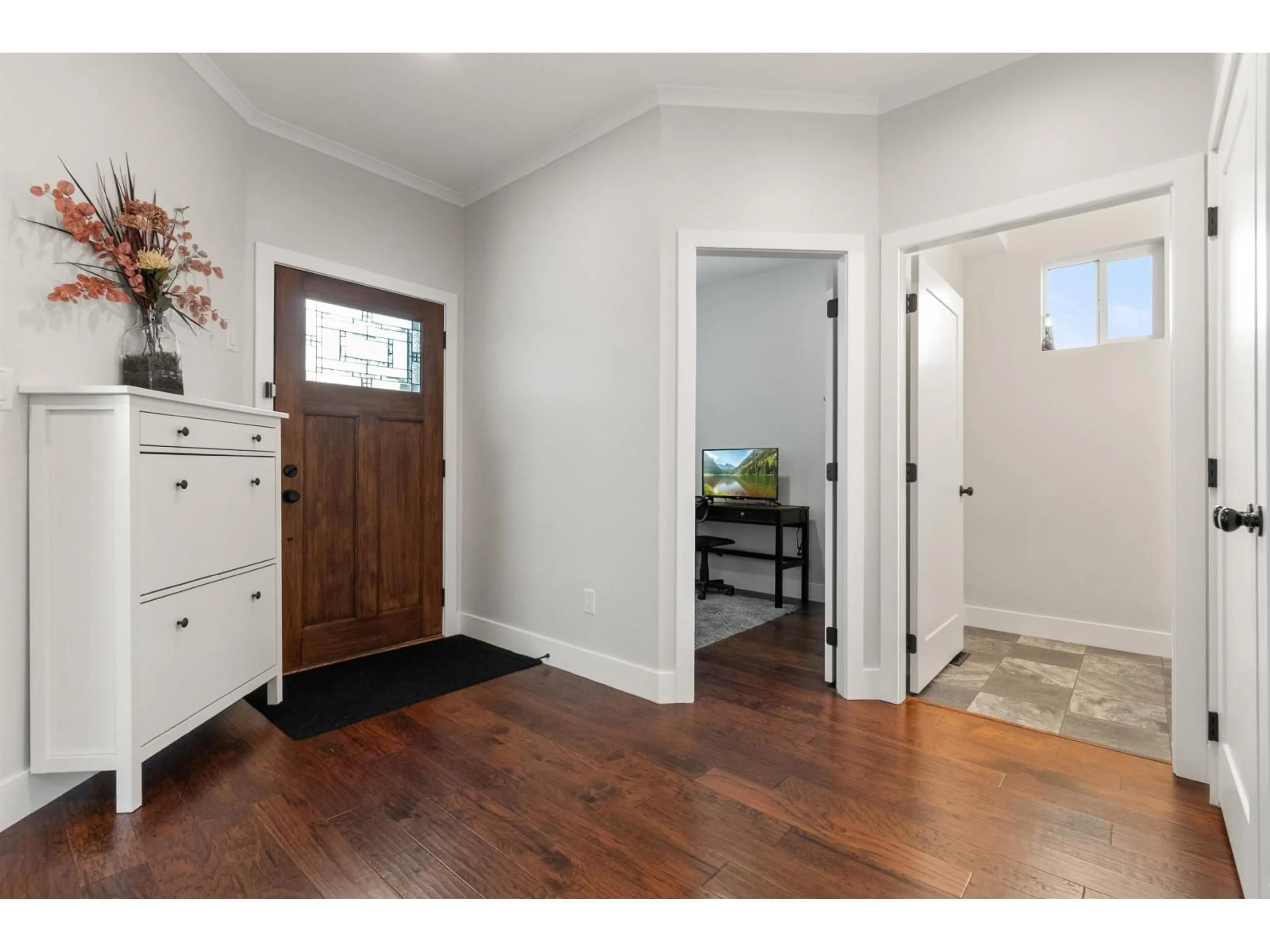 Indoor entryway for 6522 REID ROAD, Chilliwack British Columbia V2R1T9