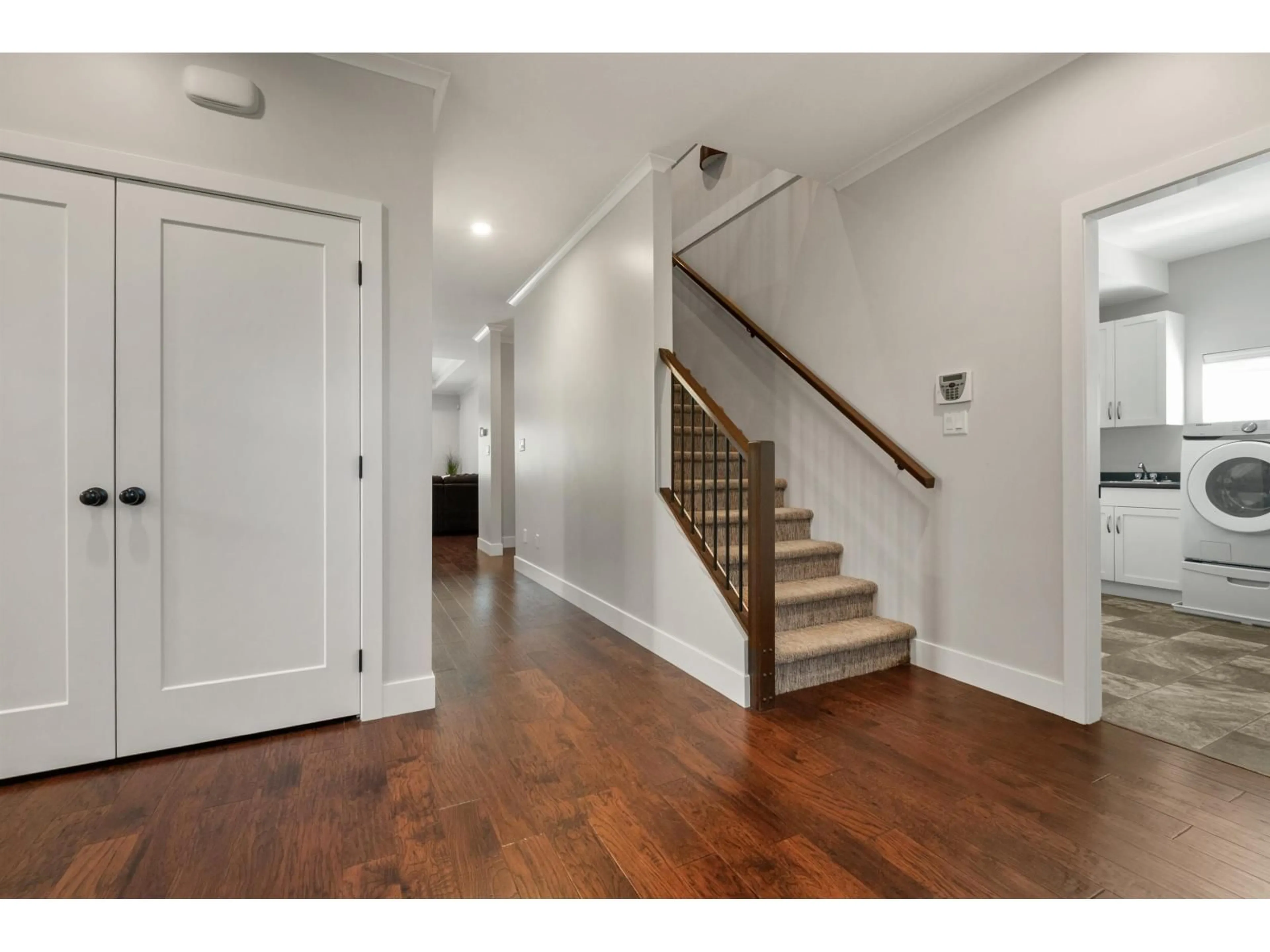 Indoor entryway for 6522 REID ROAD, Chilliwack British Columbia V2R1T9
