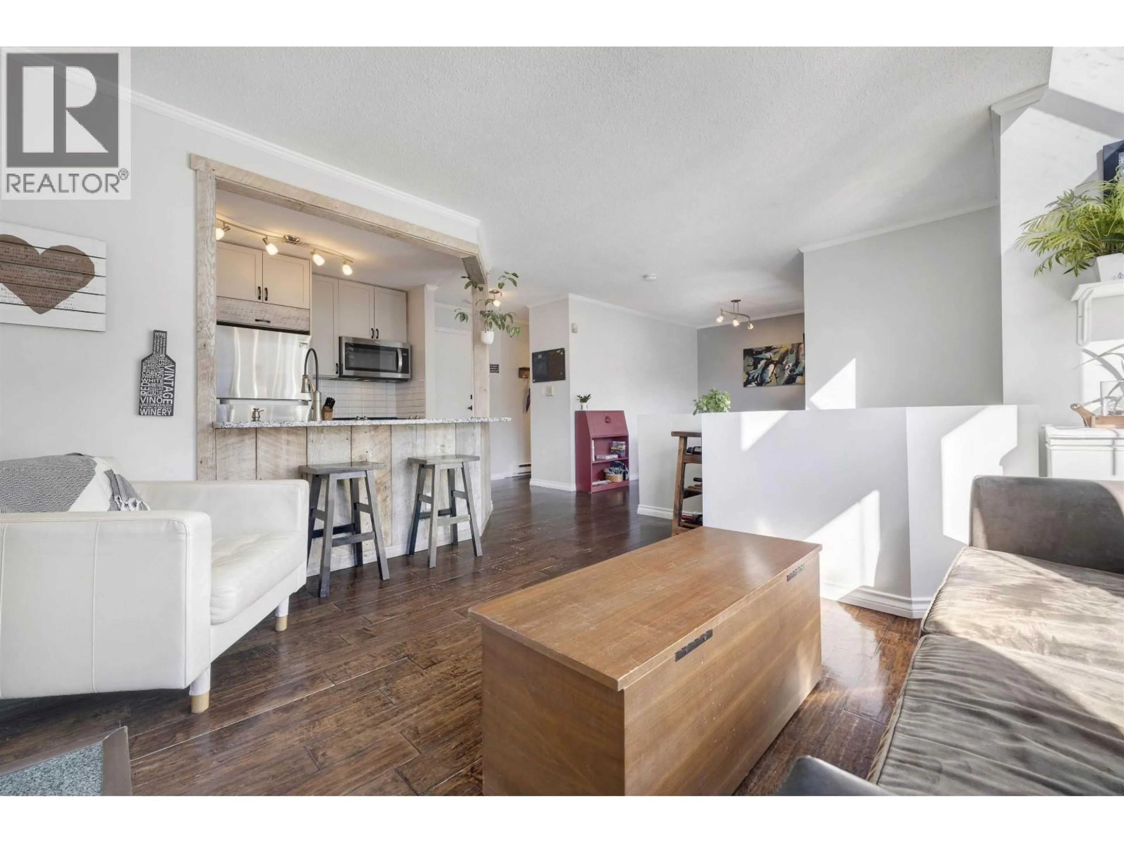Open concept kitchen, unknown for 309 - 3721 DELBROOK AVENUE, North Vancouver British Columbia V7N3Z4