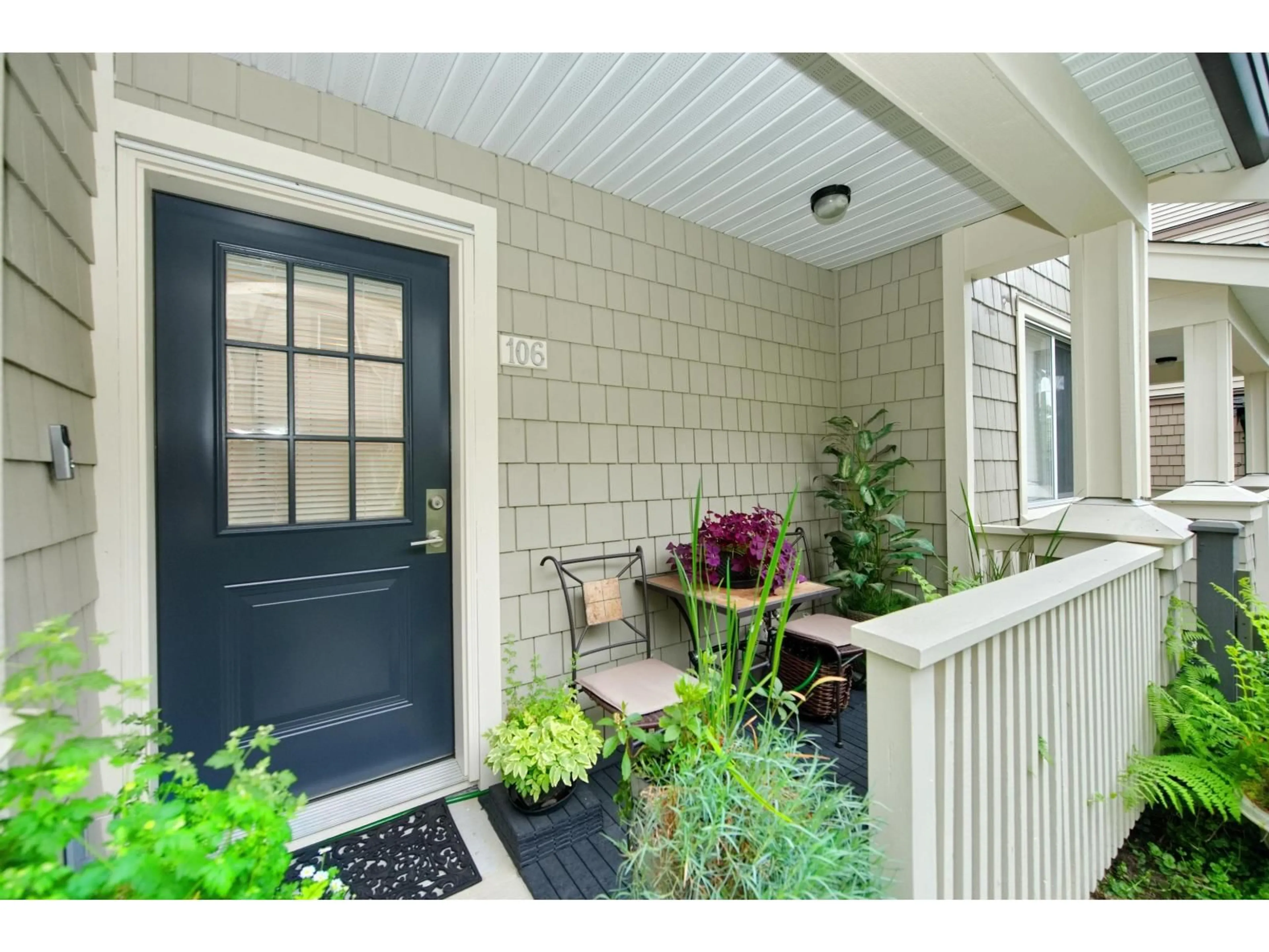 Indoor entryway for 106 - 7848 209 STREET, Langley British Columbia V2Y0M4