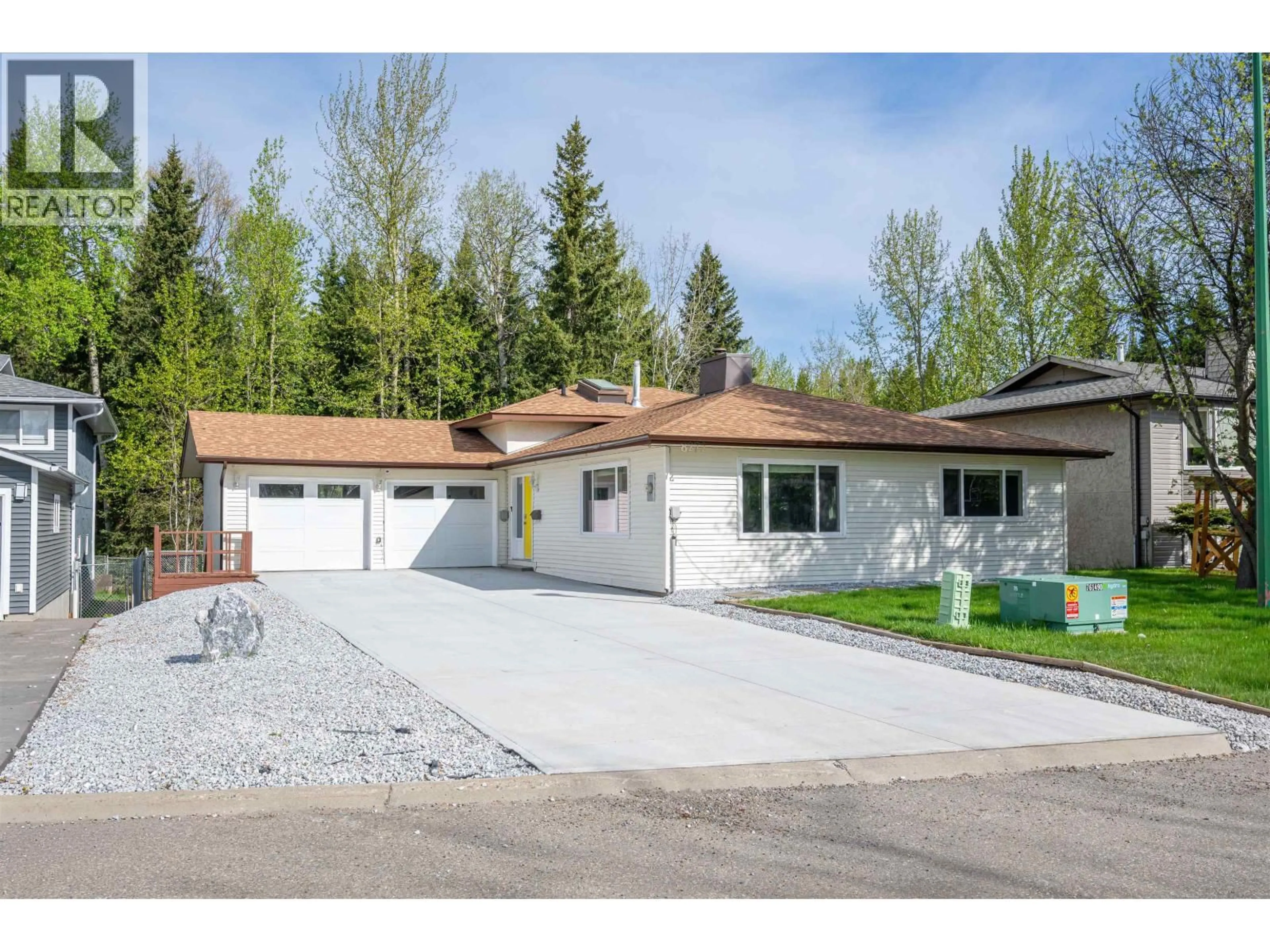 Unknown for 8272 ST JOHN CRESCENT, Prince George British Columbia V2N4H8