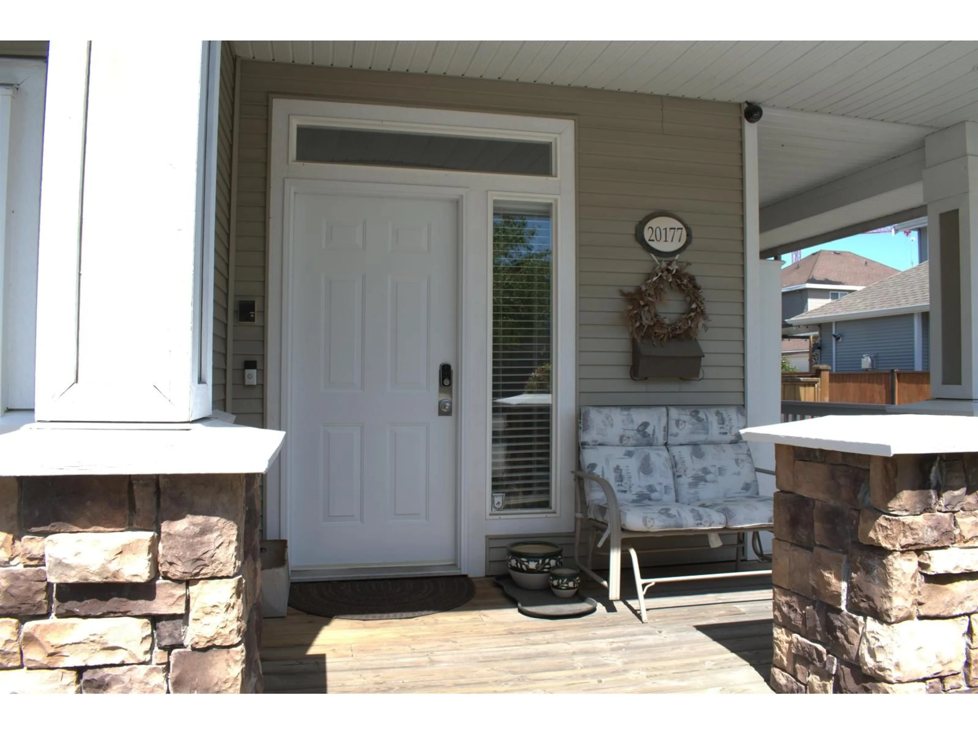 Indoor entryway for 20177 71A AVENUE, Langley British Columbia V2Y3A1