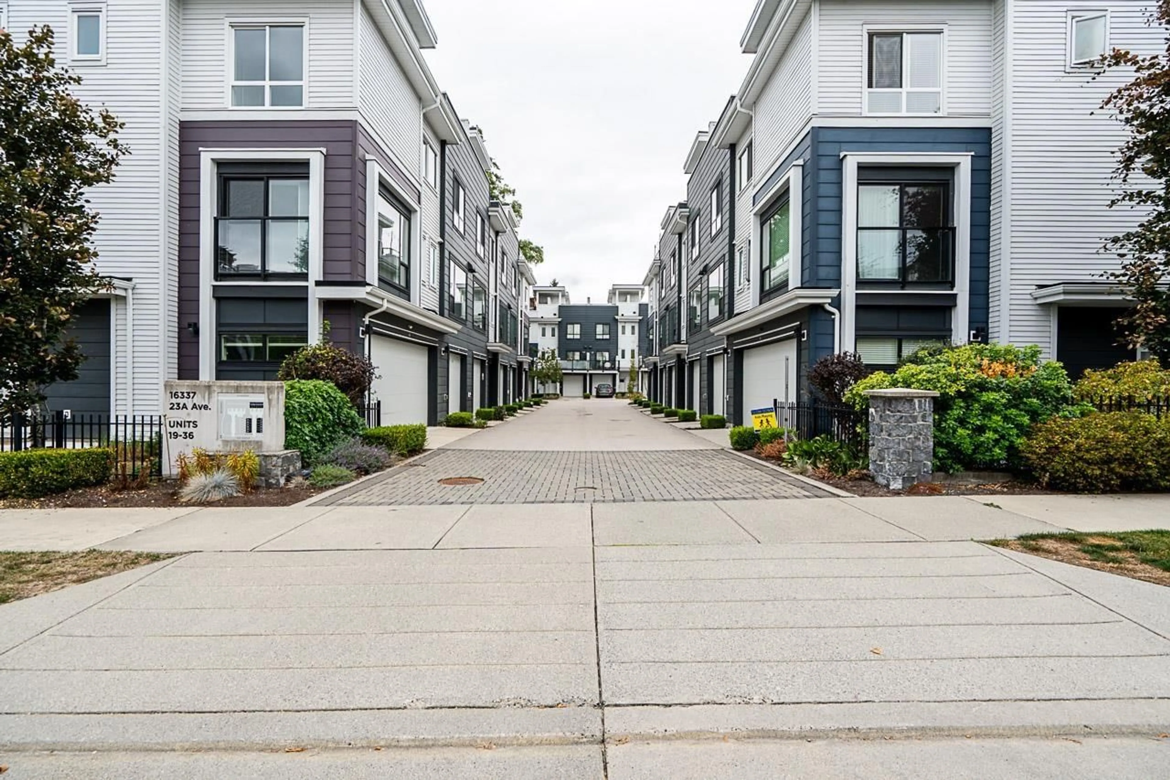 Patio, street for 27 - 16337 23A AVENUE, Surrey British Columbia V3Z0S3
