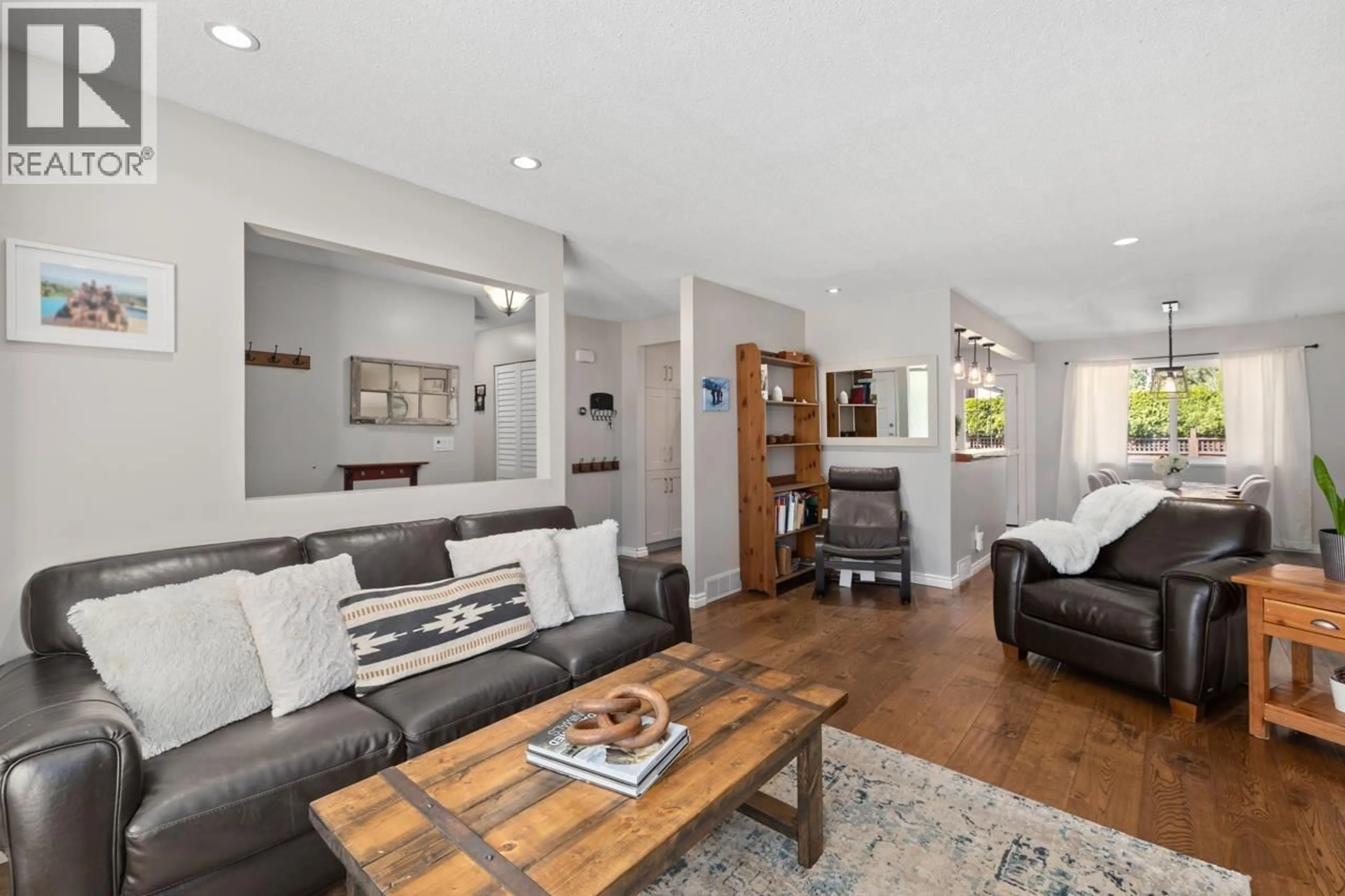 Living room with furniture, wood/laminate floor for 1715 IMPERIAL AVENUE, Port Coquitlam British Columbia V3B5R6