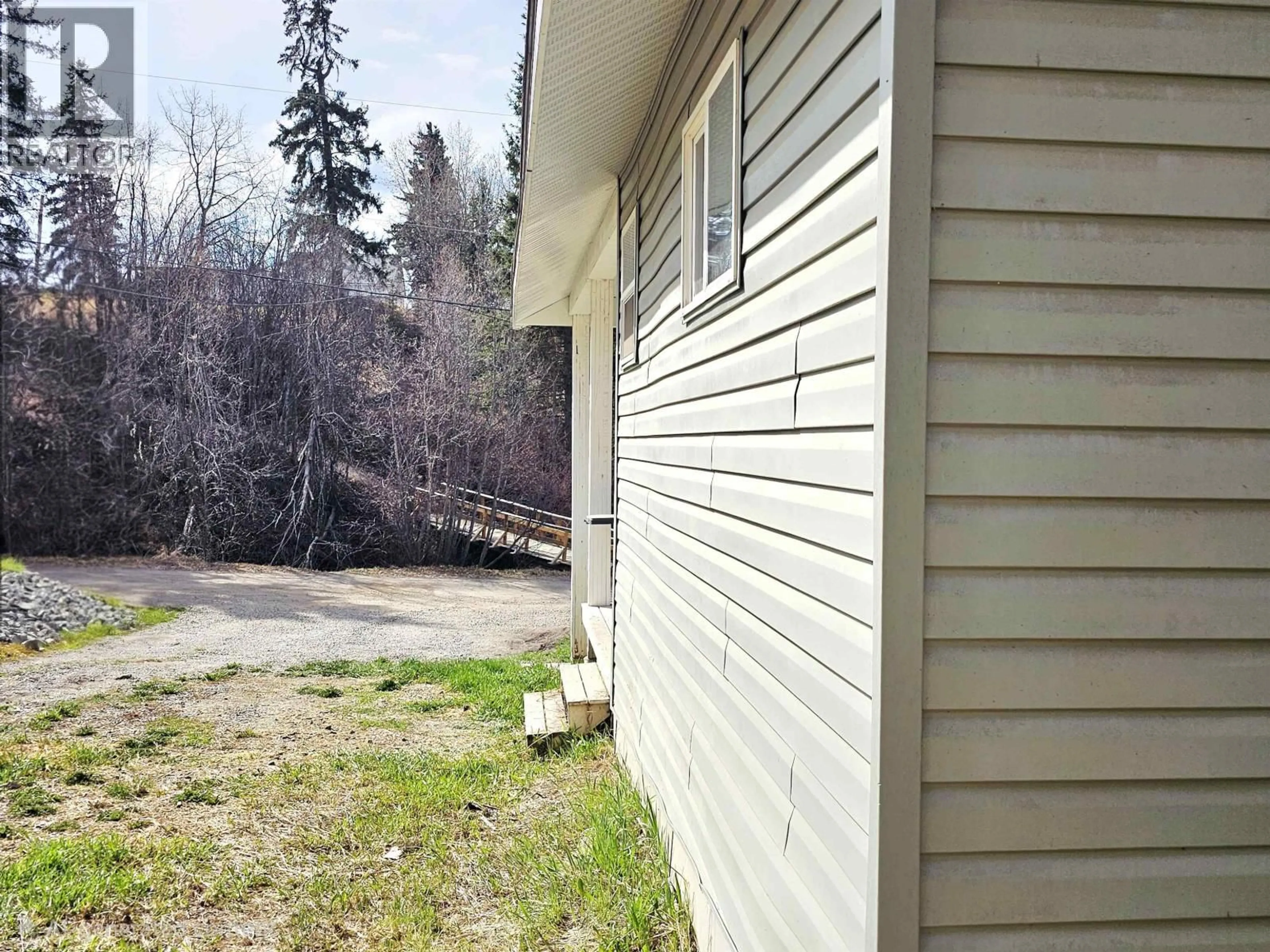Shed for 131 6TH AVENUE, Burns Lake British Columbia V0J1E0