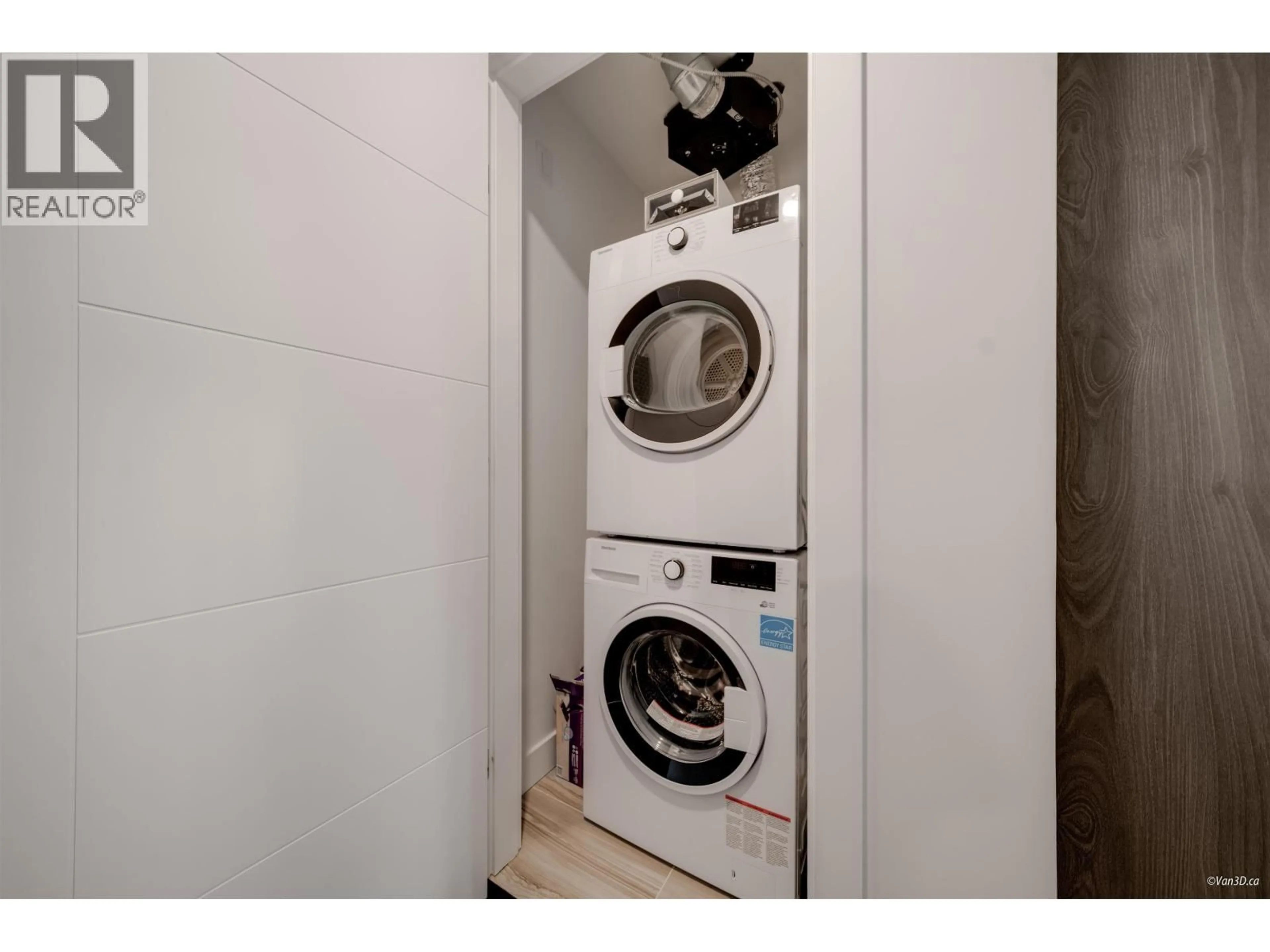 Laundry room for 606 - 6398 SILVER AVENUE, Burnaby British Columbia V5H0K7