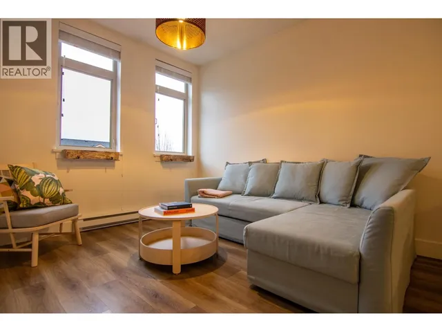 305 - 7330 ARBUTUS STREET, Pemberton 3