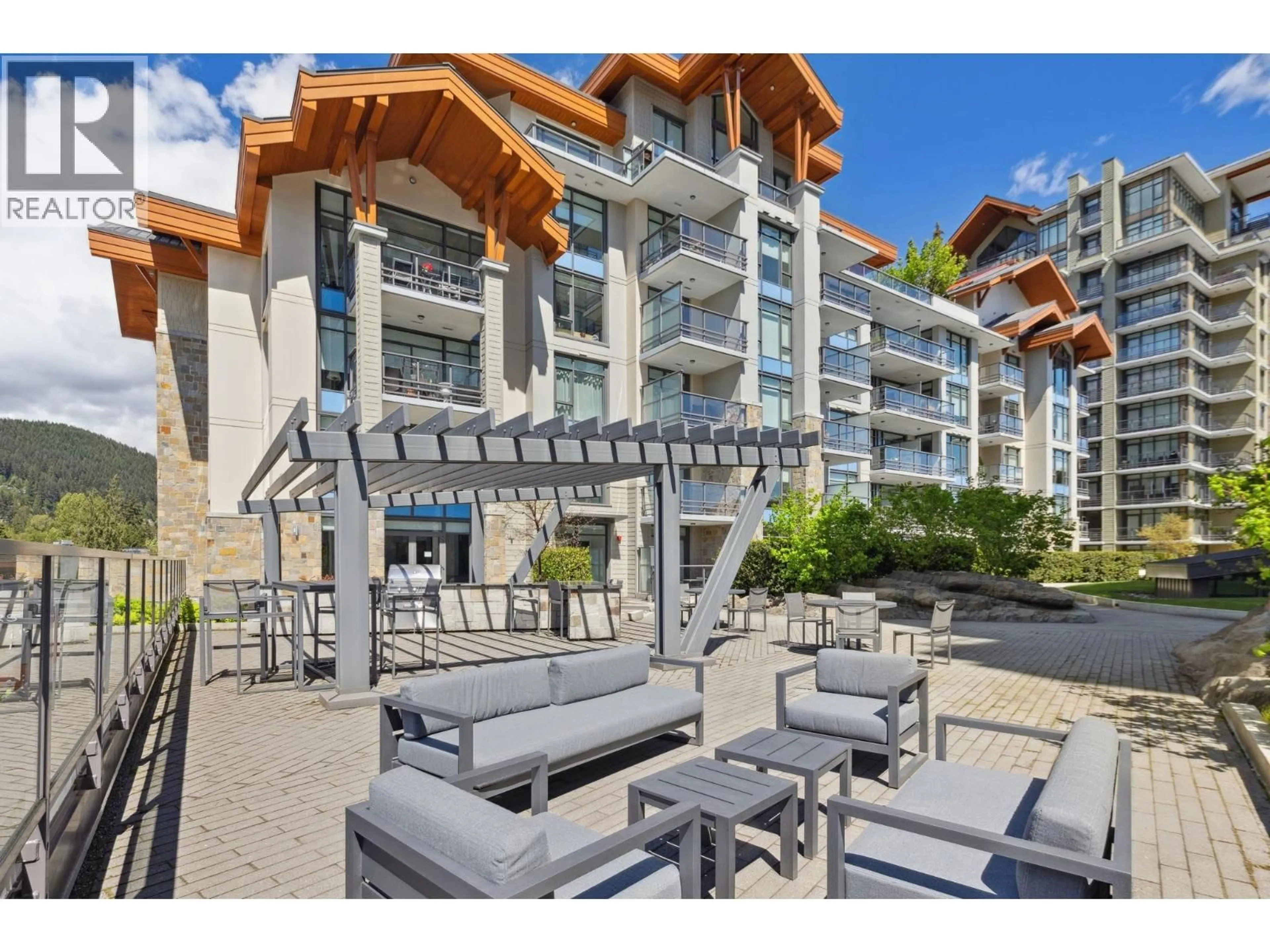 Patio, unknown for 403 - 2780 VALLEY CENTRE AVENUE, North Vancouver British Columbia V7J0C4