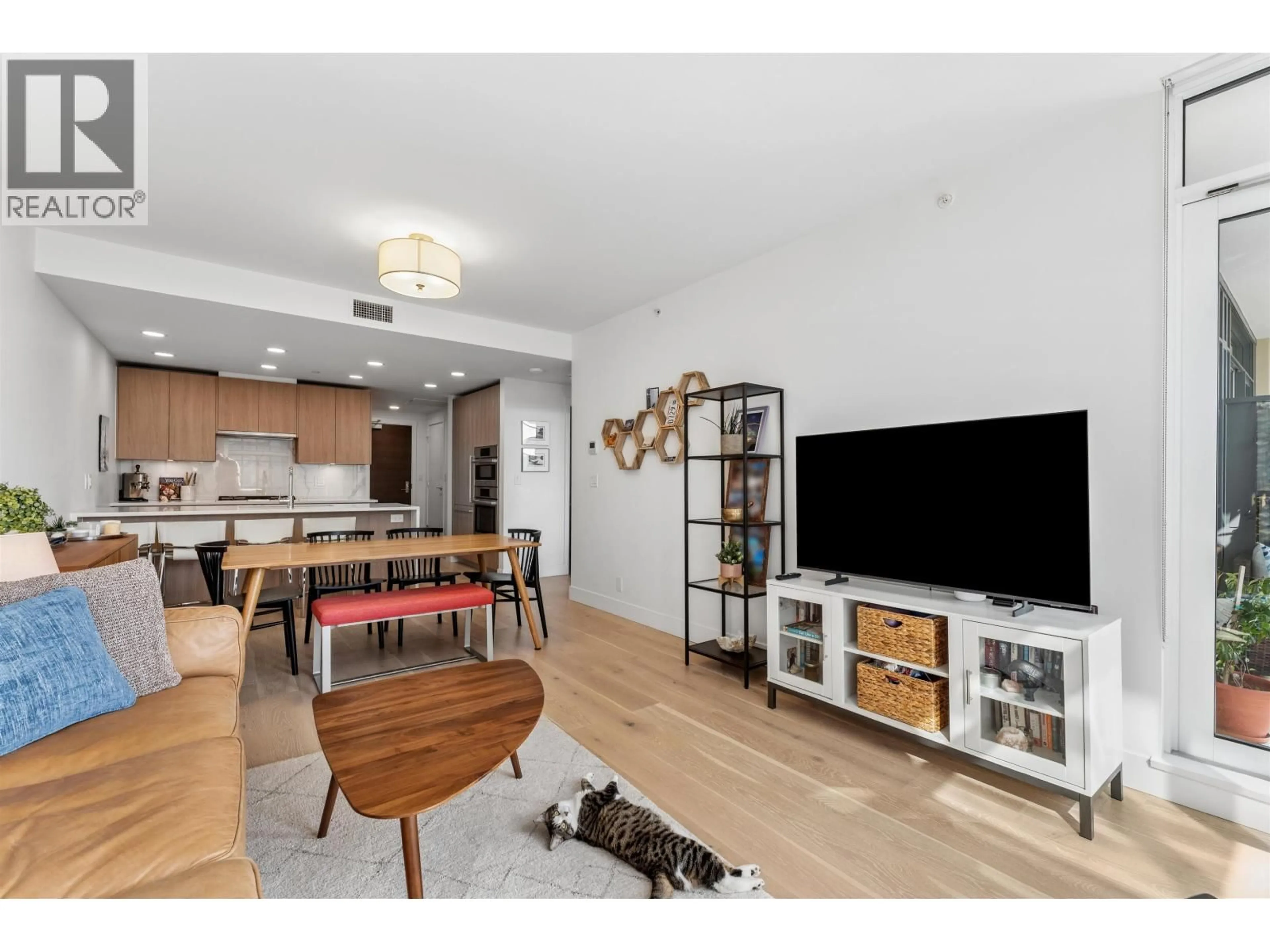 Unknown for 403 - 2780 VALLEY CENTRE AVENUE, North Vancouver British Columbia V7J0C4