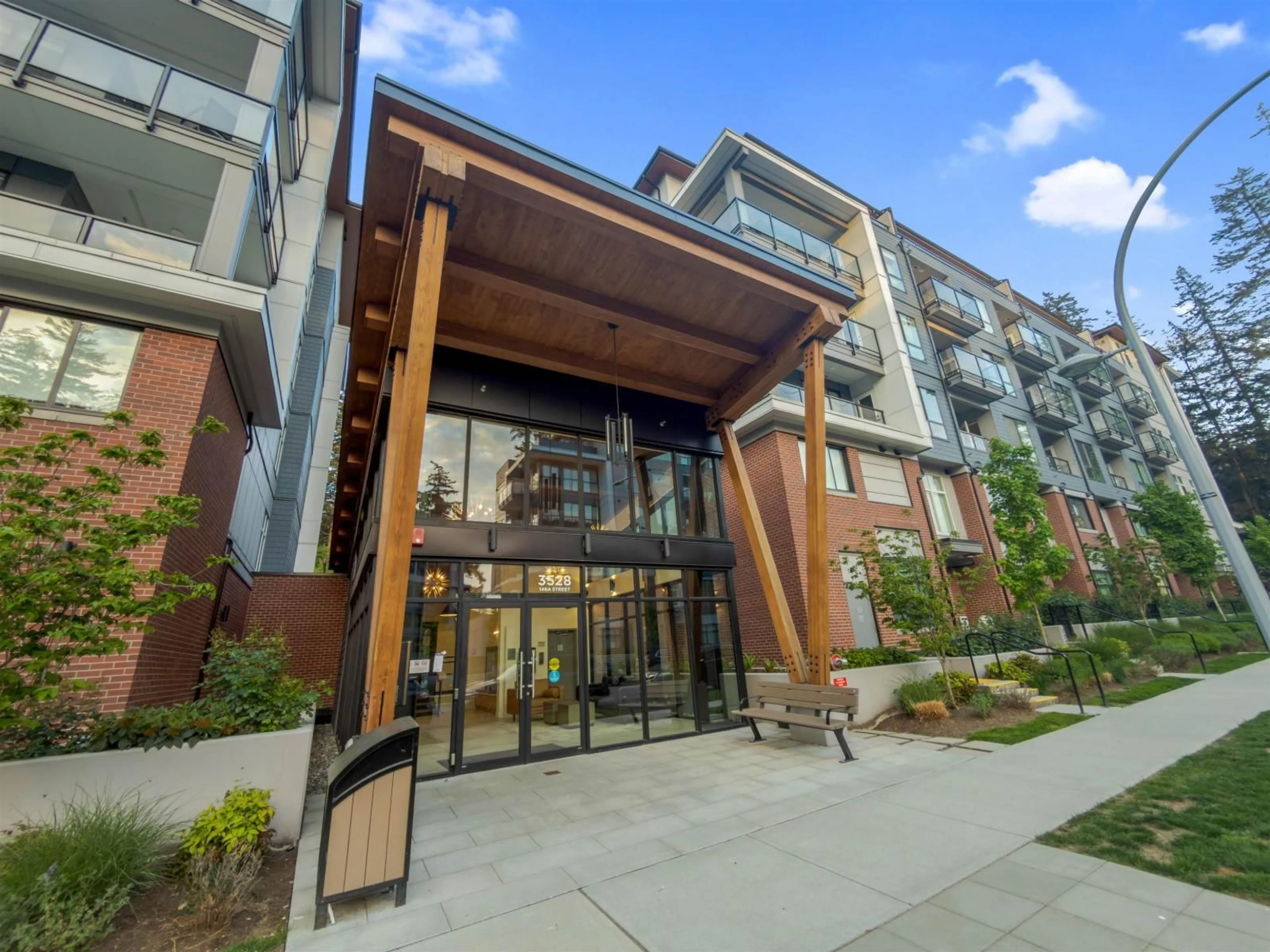 Unknown for 102 - 3528 146A STREET, Surrey British Columbia V4P0H4