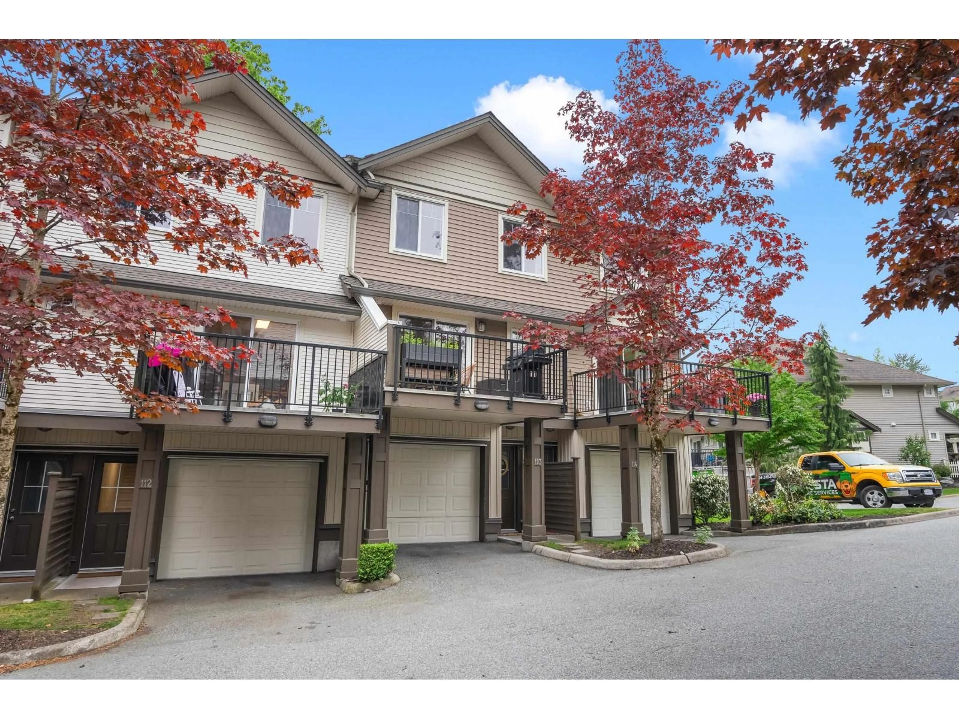 Patio, street for 113 - 4401 BLAUSON BOULEVARD, Abbotsford British Columbia V3G0A4