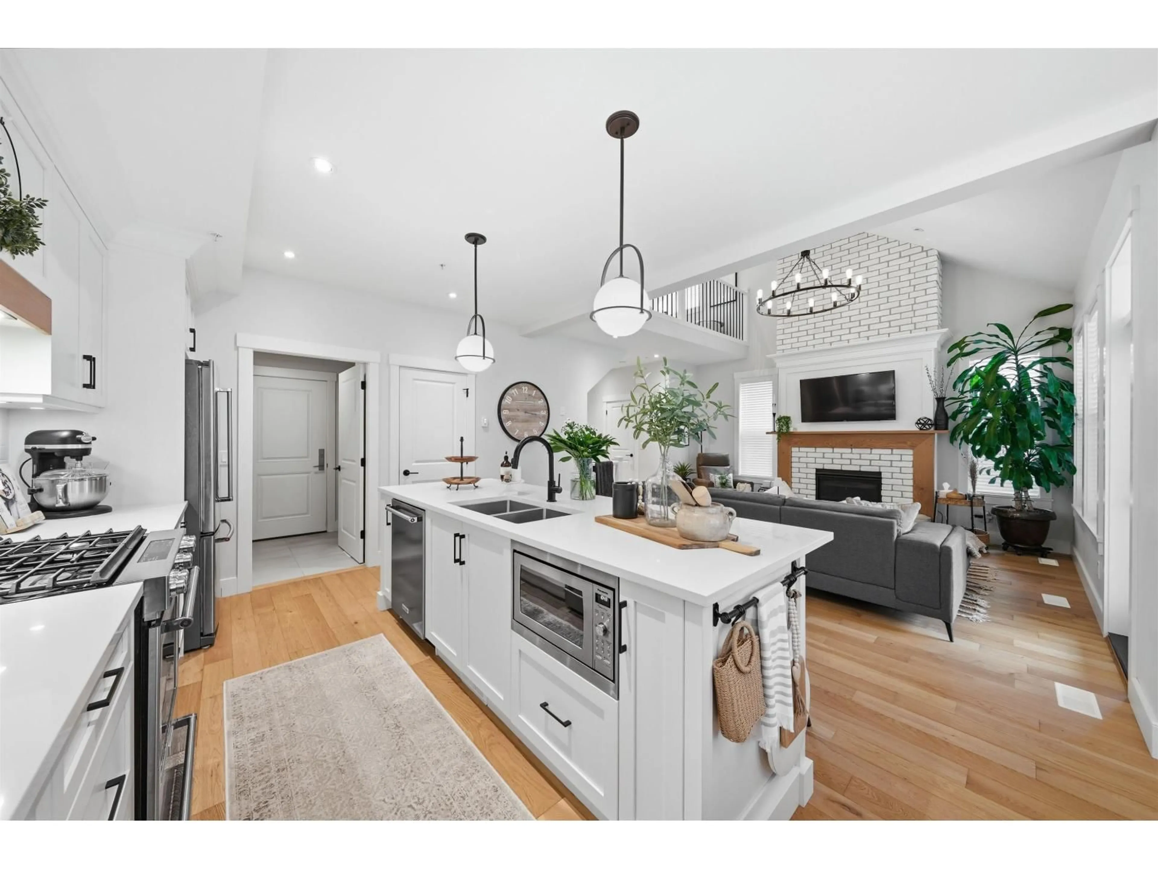 Open concept kitchen, unknown for 8 - 21858 47B AVENUE, Langley British Columbia V3A8H1