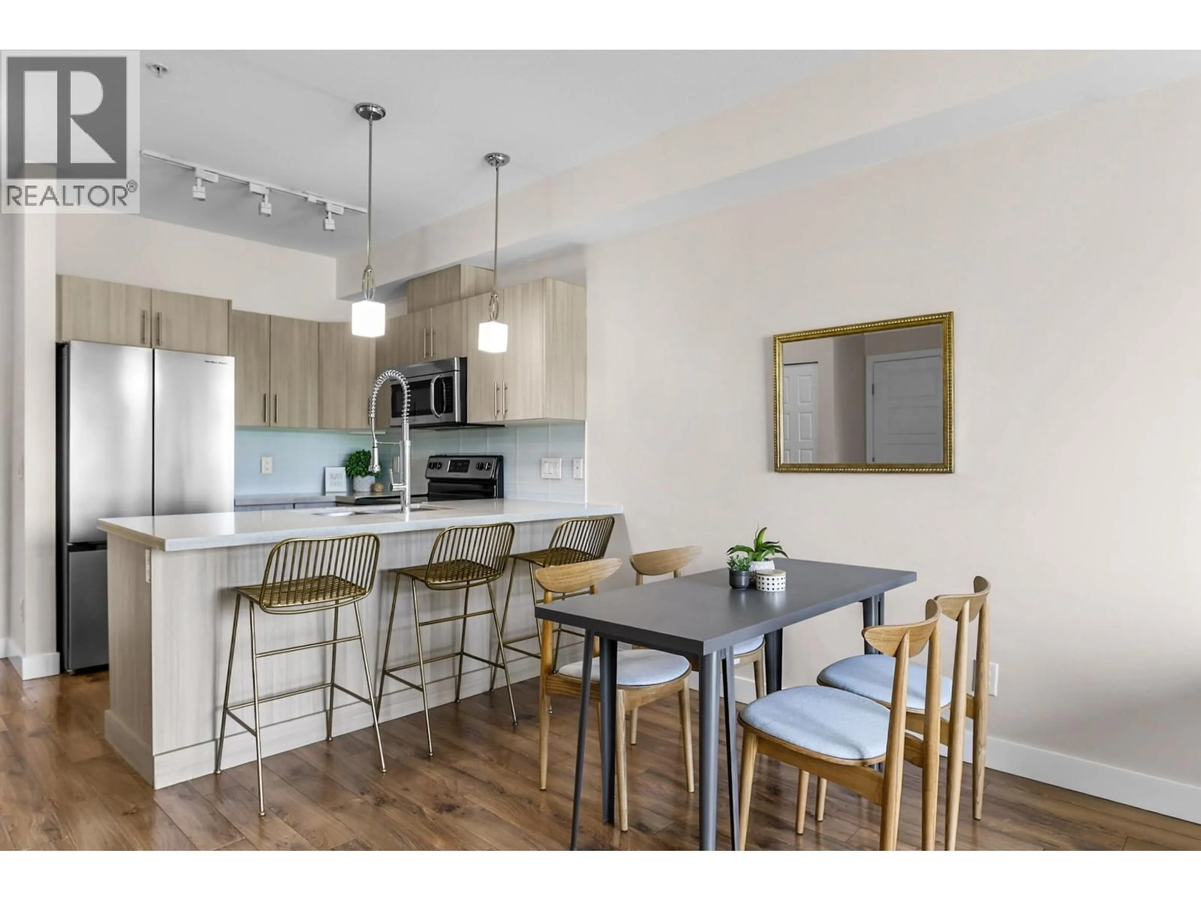 Open concept kitchen, wood/laminate floor for 312 - 12070 227 STREET, Maple Ridge British Columbia V2X9H2