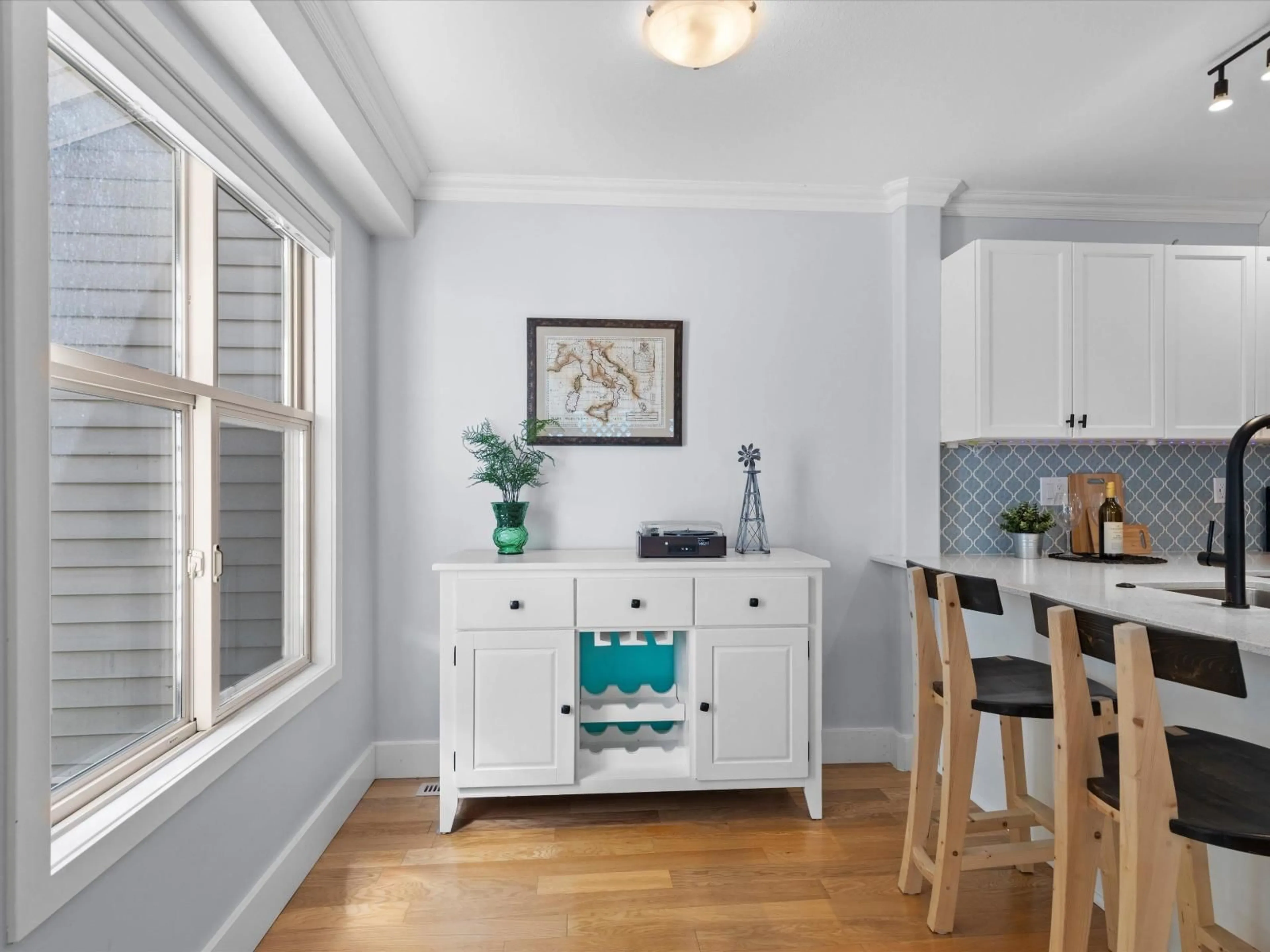 Open concept kitchen, unknown for 21 - 46858 RUSSELL ROAD, Chilliwack British Columbia V2R5T3