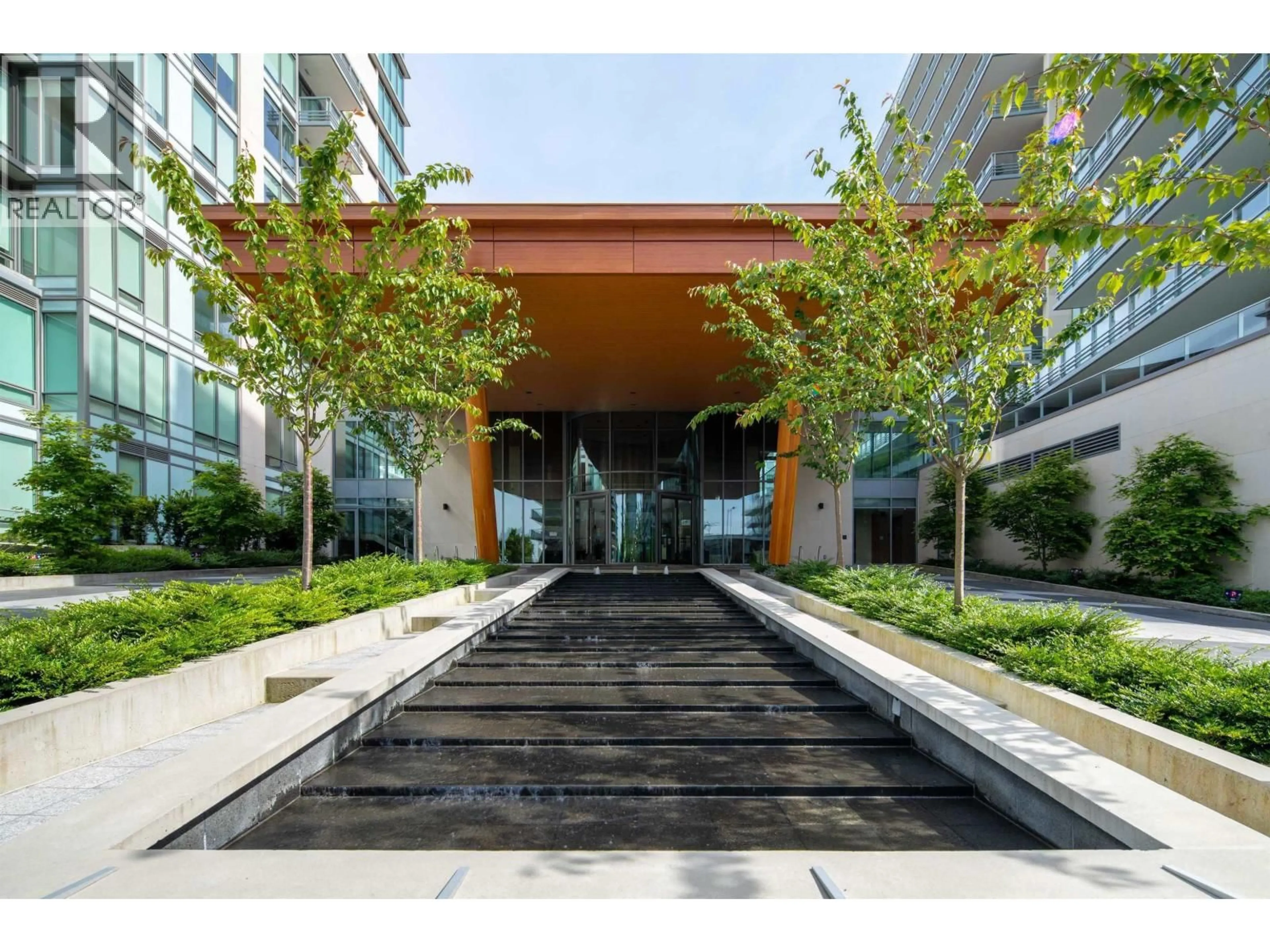 Indoor foyer for 203 - 6622 PEARSON WAY, Richmond British Columbia V7C0E4