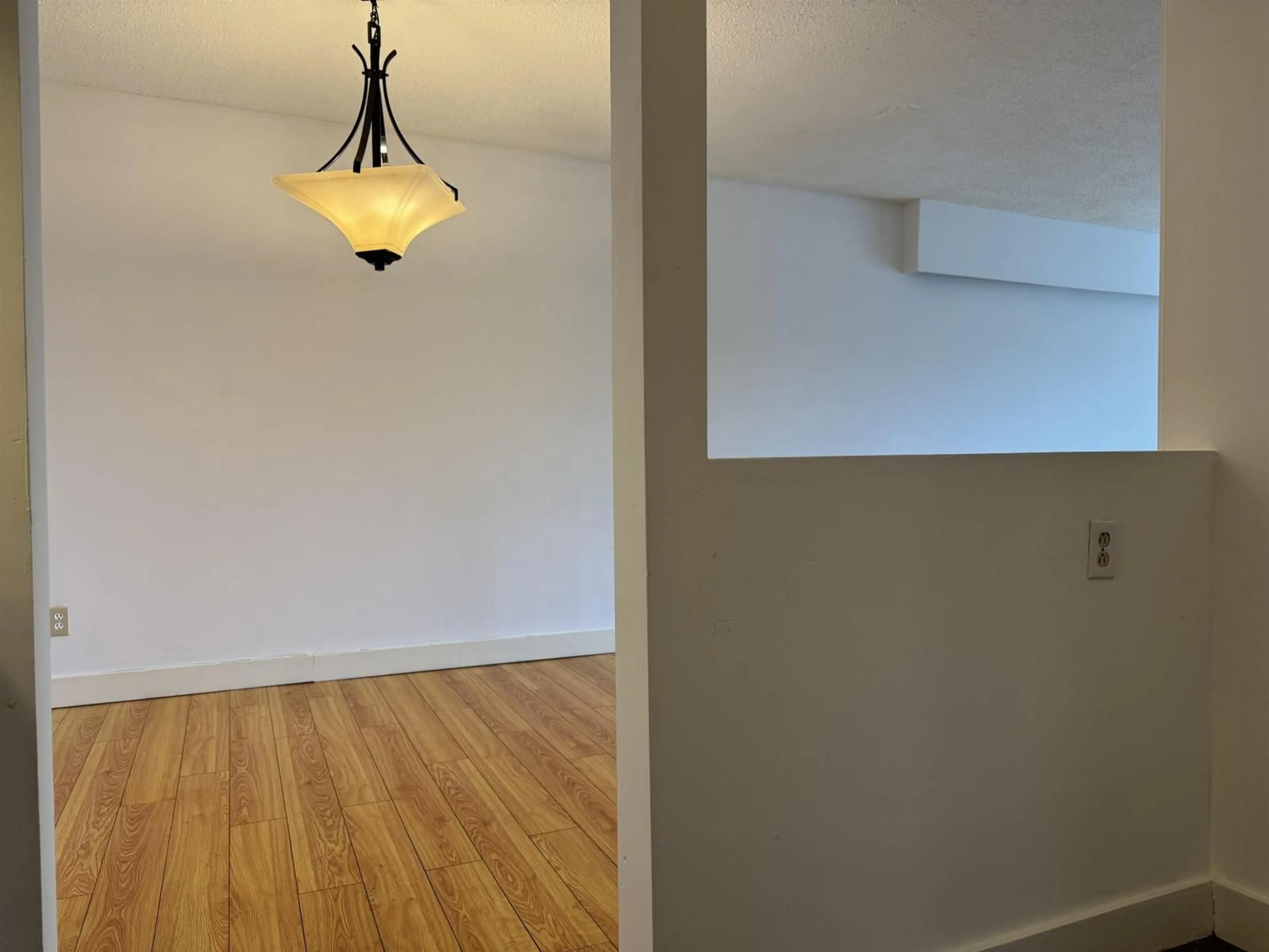 A pic of a room for 229 - 32850 GEORGE FERGUSON WAY, Abbotsford British Columbia V2S7K1