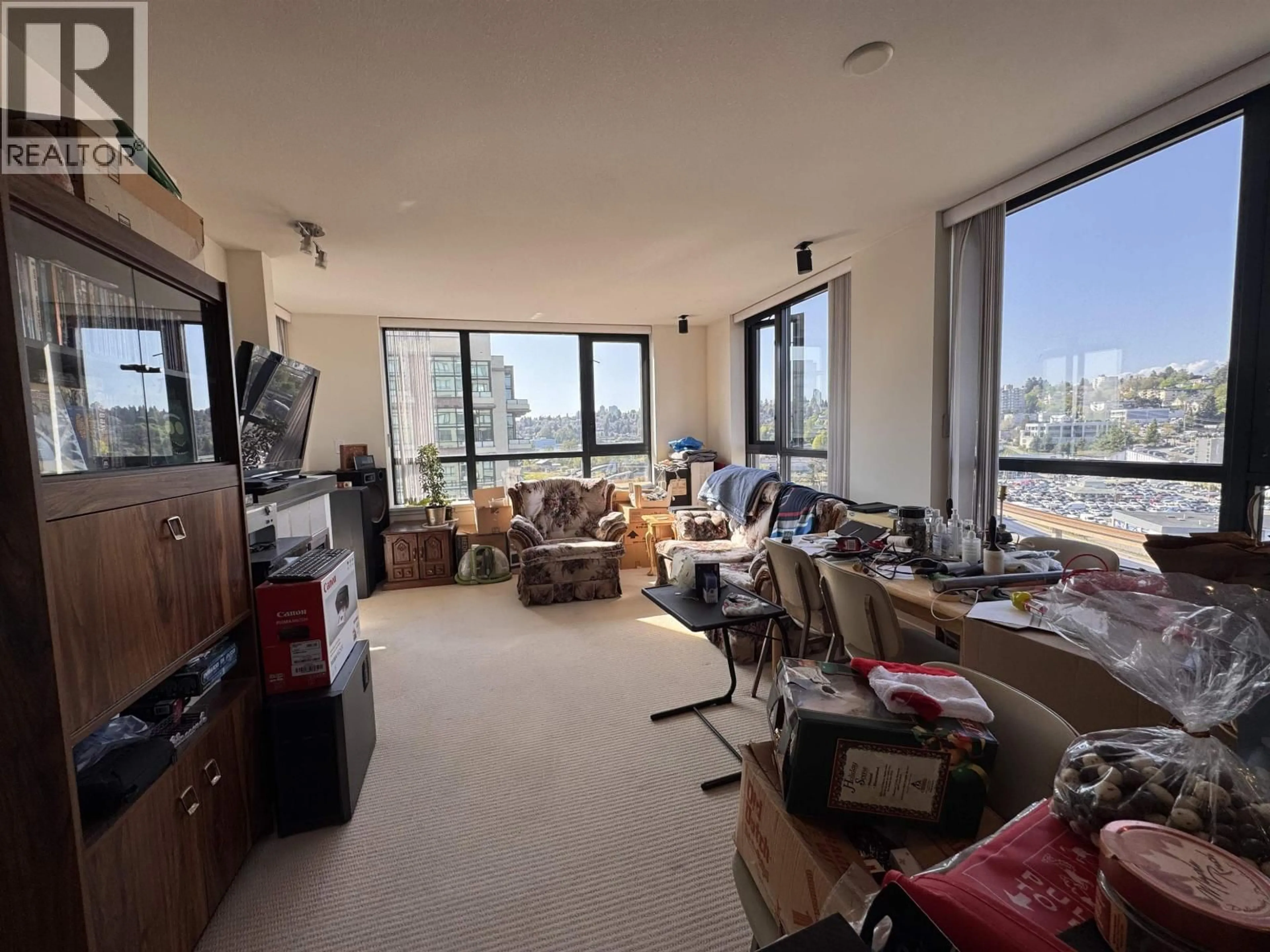 A pic of a room for 1107 - 1 RENAISSANCE SQUARE, New Westminster British Columbia V3M0B6