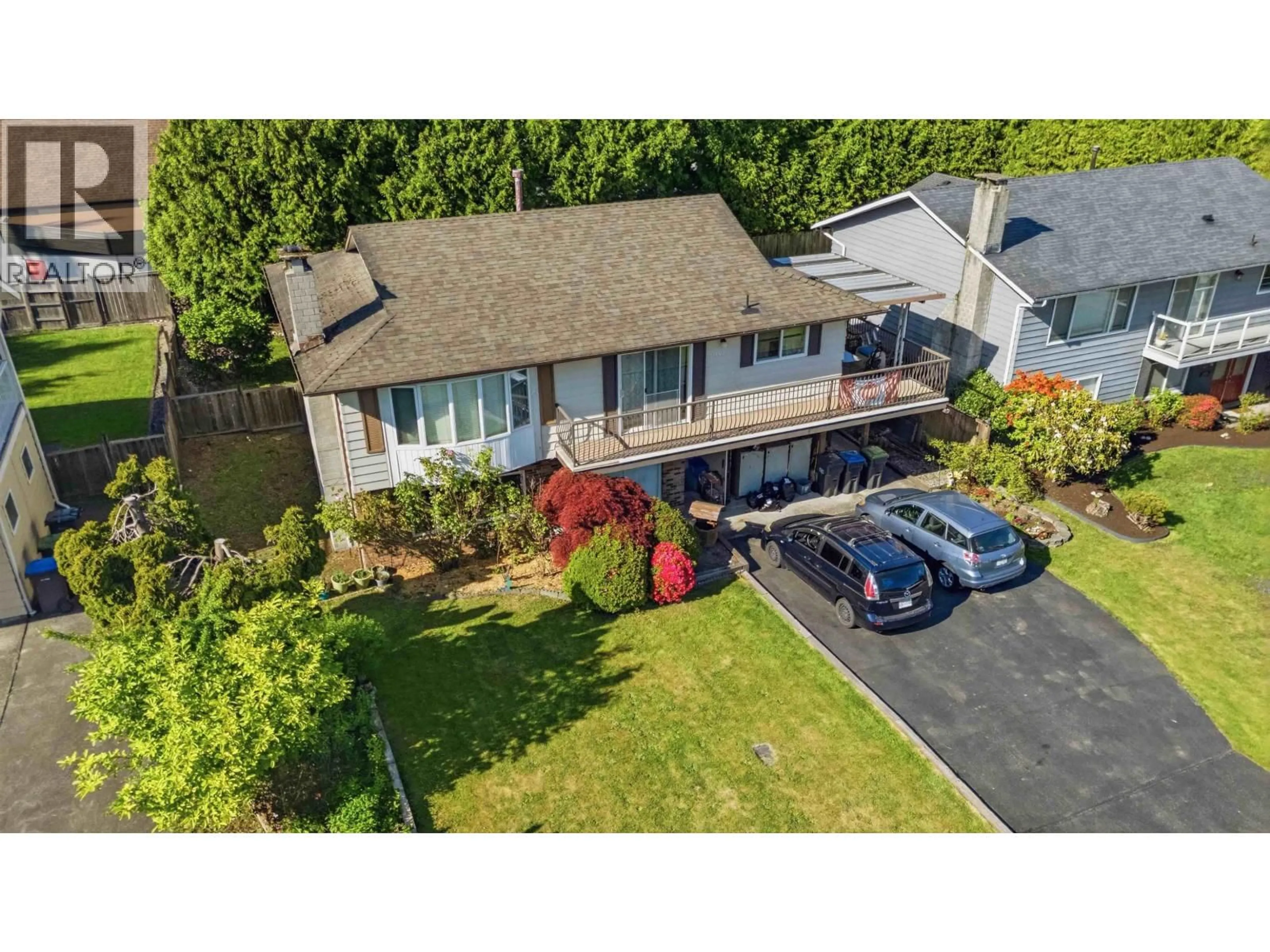 A pic from outside/outdoor area/front of a property/back of a property/a pic from drone, street for 1939 CONNAUGHT AVENUE, Port Coquitlam British Columbia V3C4C5