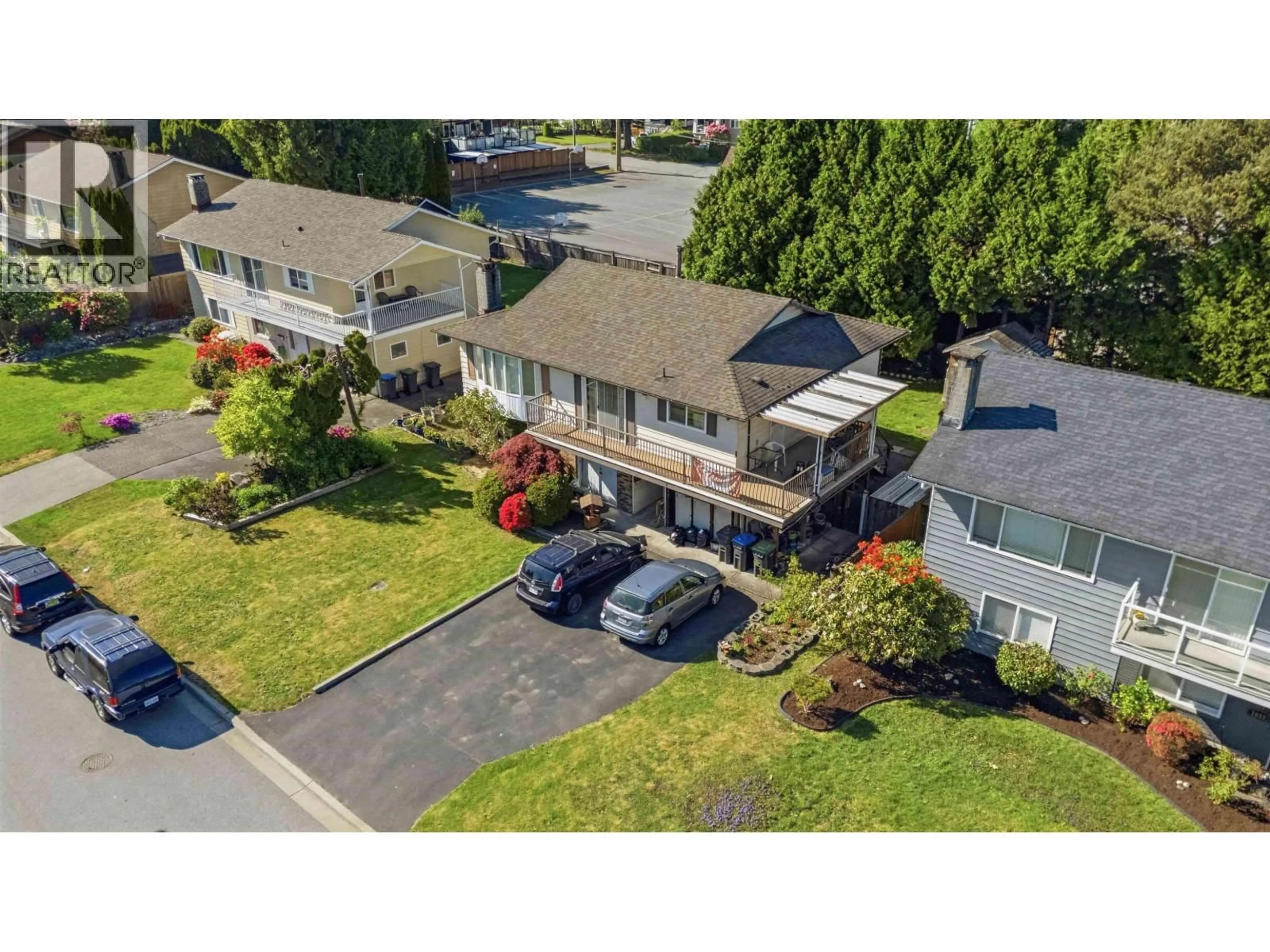 A pic from outside/outdoor area/front of a property/back of a property/a pic from drone, street for 1939 CONNAUGHT AVENUE, Port Coquitlam British Columbia V3C4C5