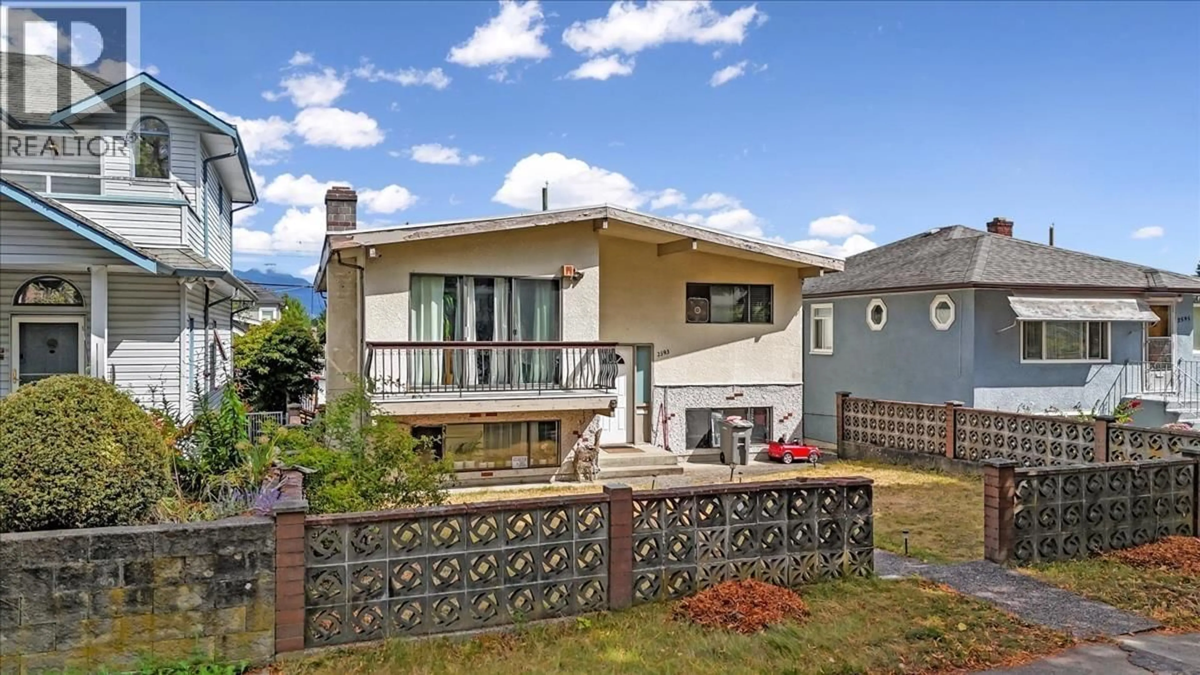 Unknown for 2593 25TH AVENUE, Vancouver British Columbia V5R1H2