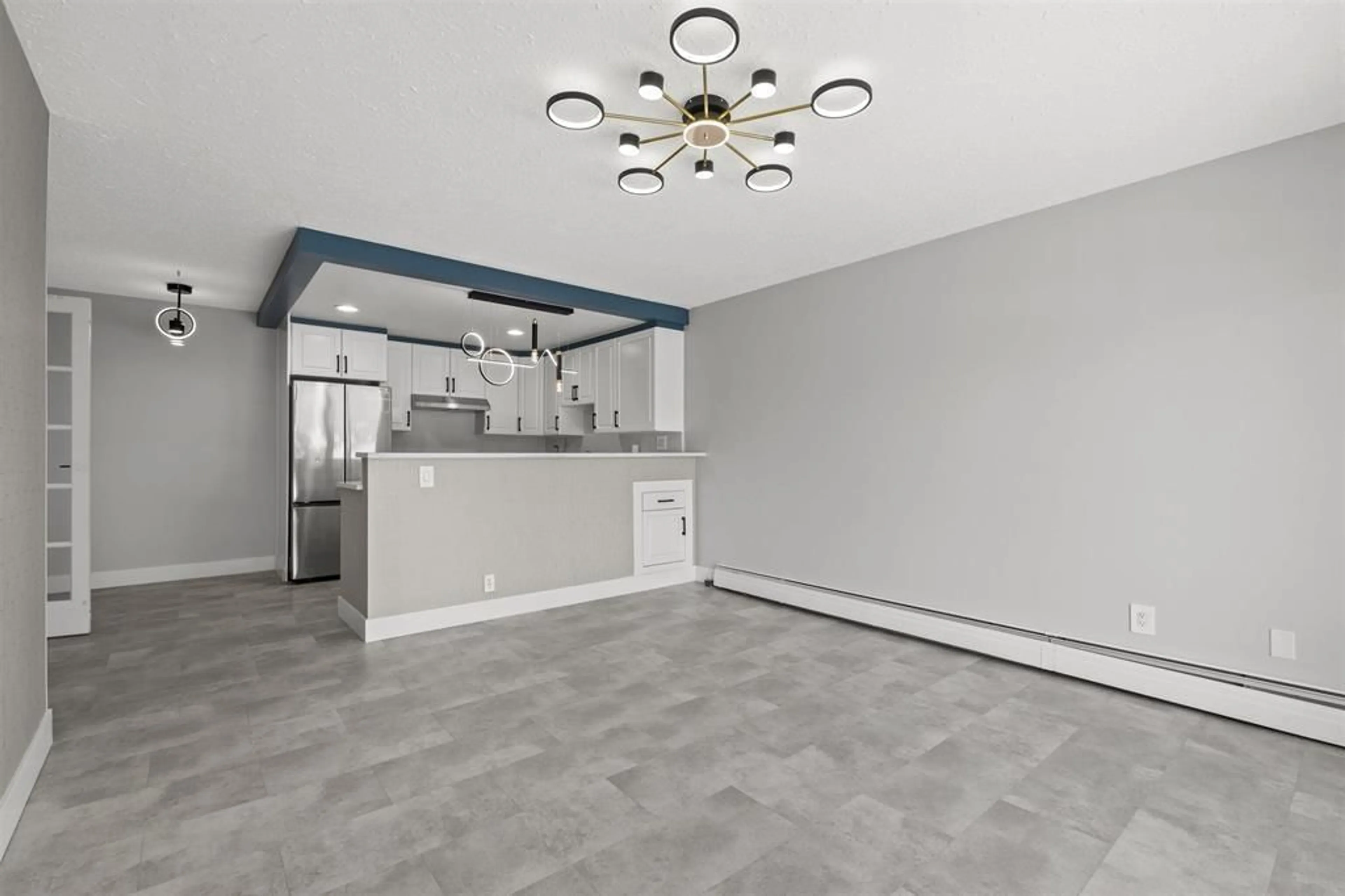 Open concept kitchen, unknown for 110 - 14881 MARINE DRIVE, White Rock British Columbia V4B1C2