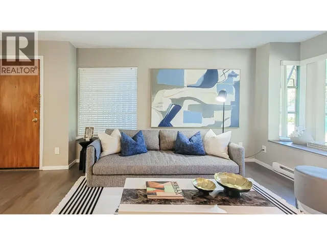 3167 LAUREL STREET, Vancouver 5