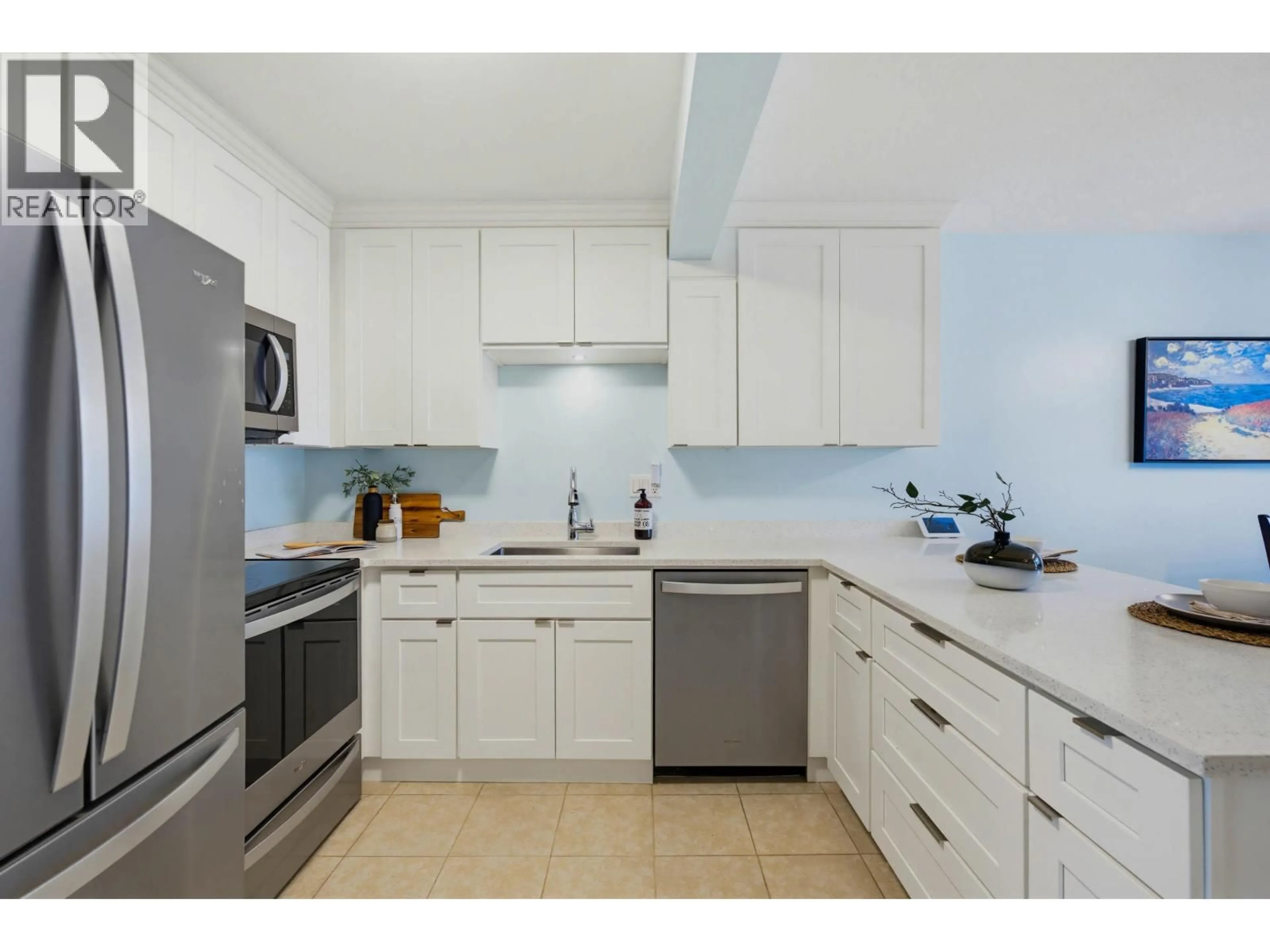 Standard kitchen, ceramic/tile floor for 30 - 11757 207 STREET, Maple Ridge British Columbia V2X1X4