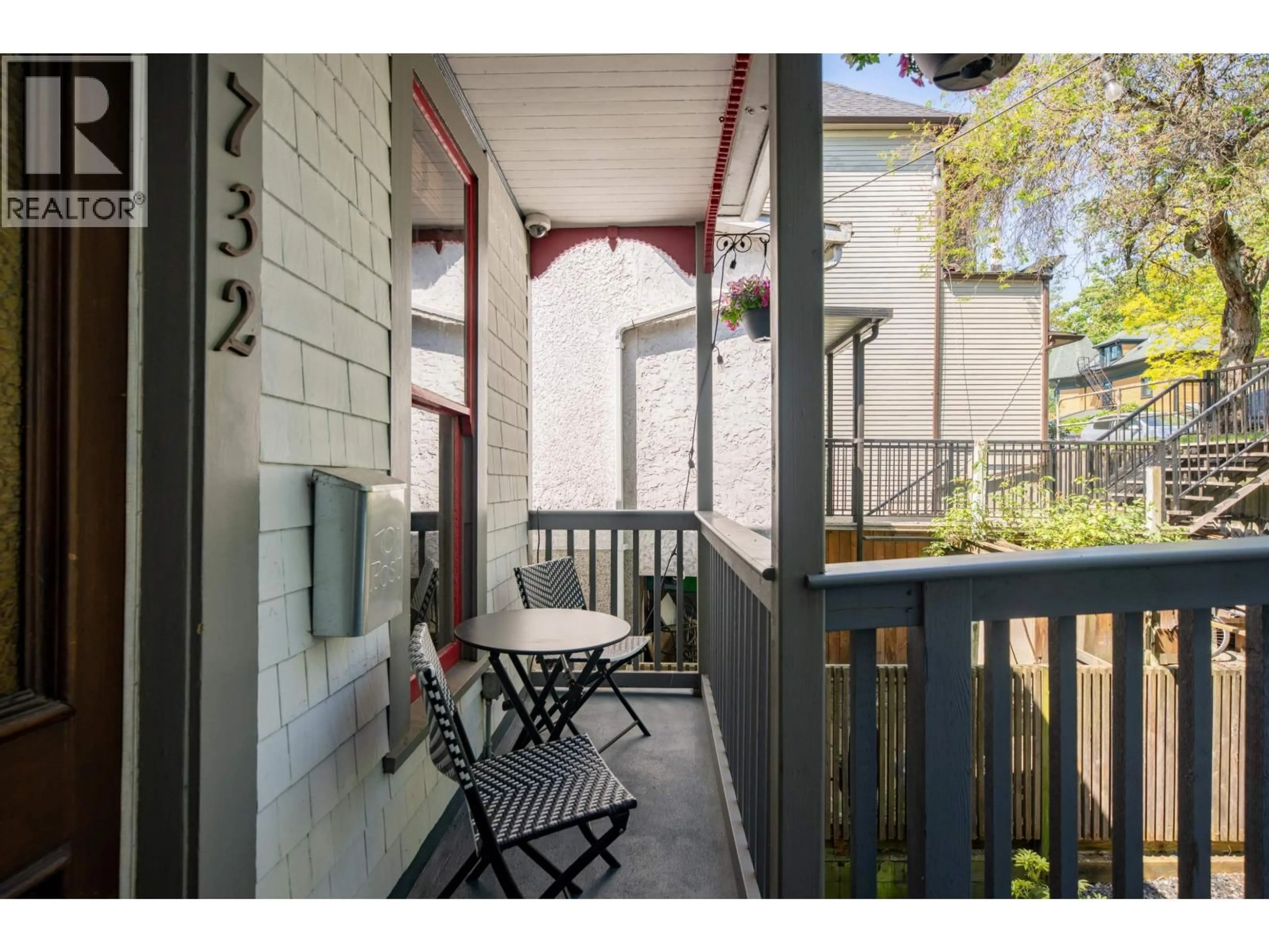 Patio, street for 732 PENDER STREET, Vancouver British Columbia V6A1V7