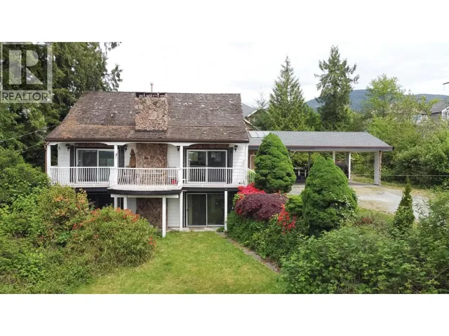 3417 ROXTON AVENUE, Coquitlam 4