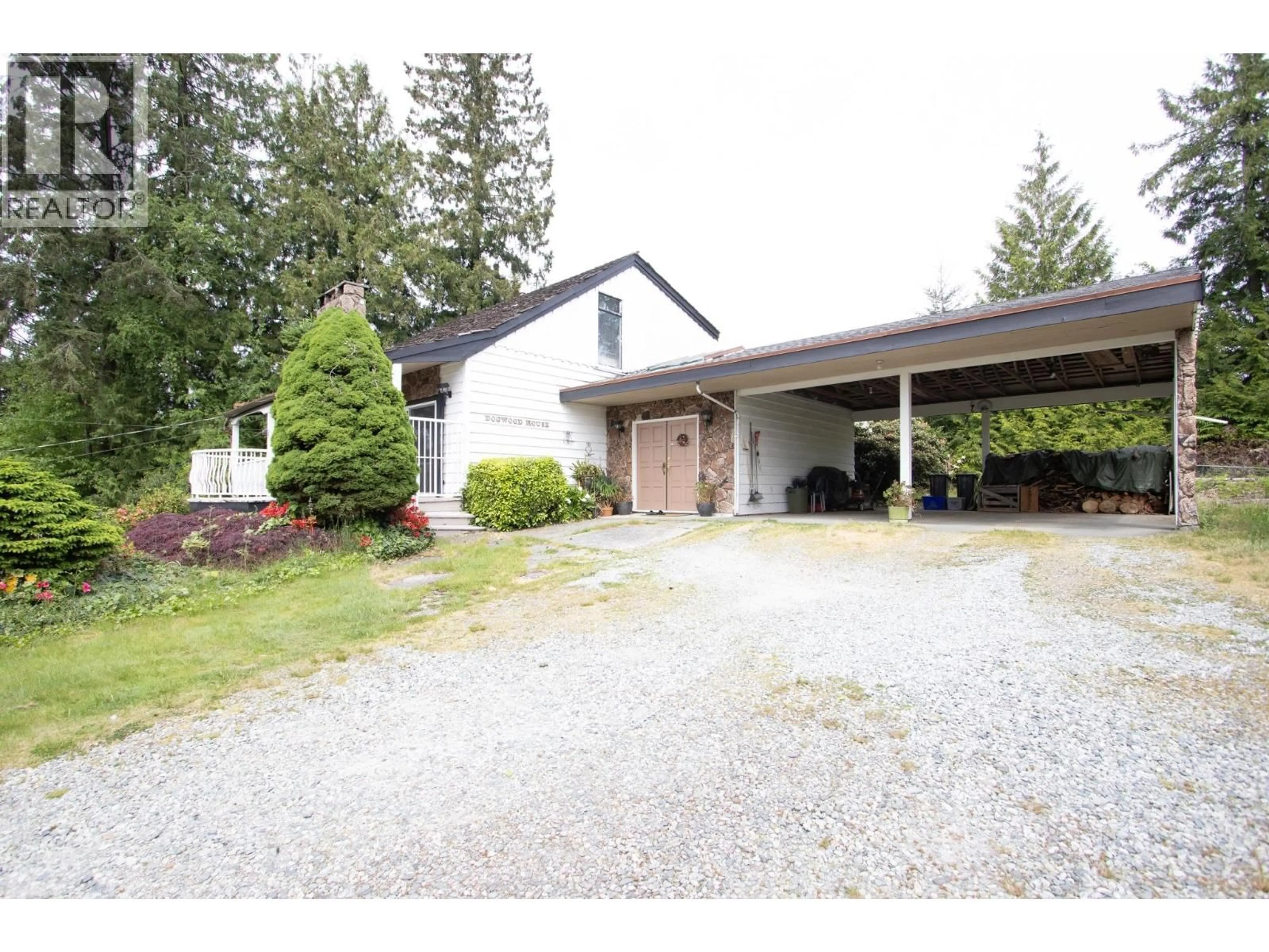 A pic from outside/outdoor area/front of a property/back of a property/a pic from drone, street for 3417 ROXTON AVE AVENUE, Coquitlam British Columbia V3B7M9