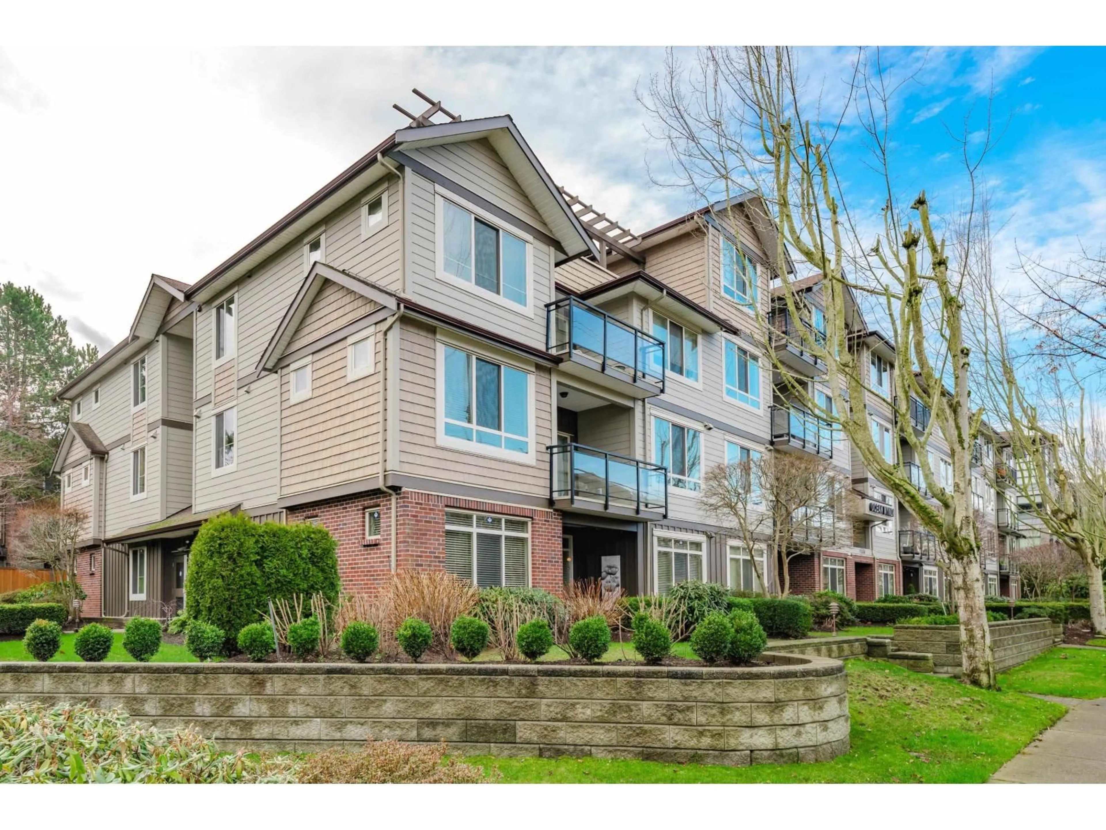 Unknown for 406 - 15368 17A AVENUE AVENUE, Surrey British Columbia V4A1V3
