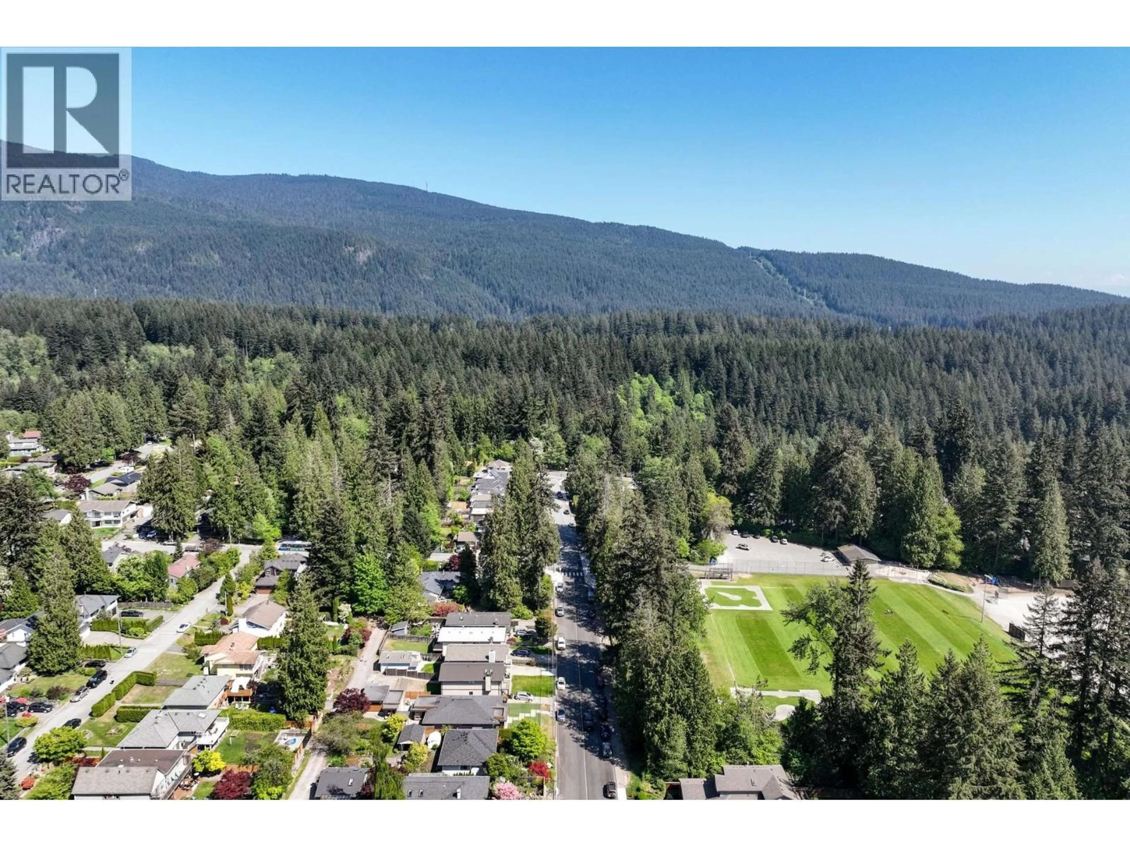 A pic from outside/outdoor area/front of a property/back of a property/a pic from drone, mountain view for 1678 DEMPSEY ROAD, North Vancouver British Columbia V7K1T3