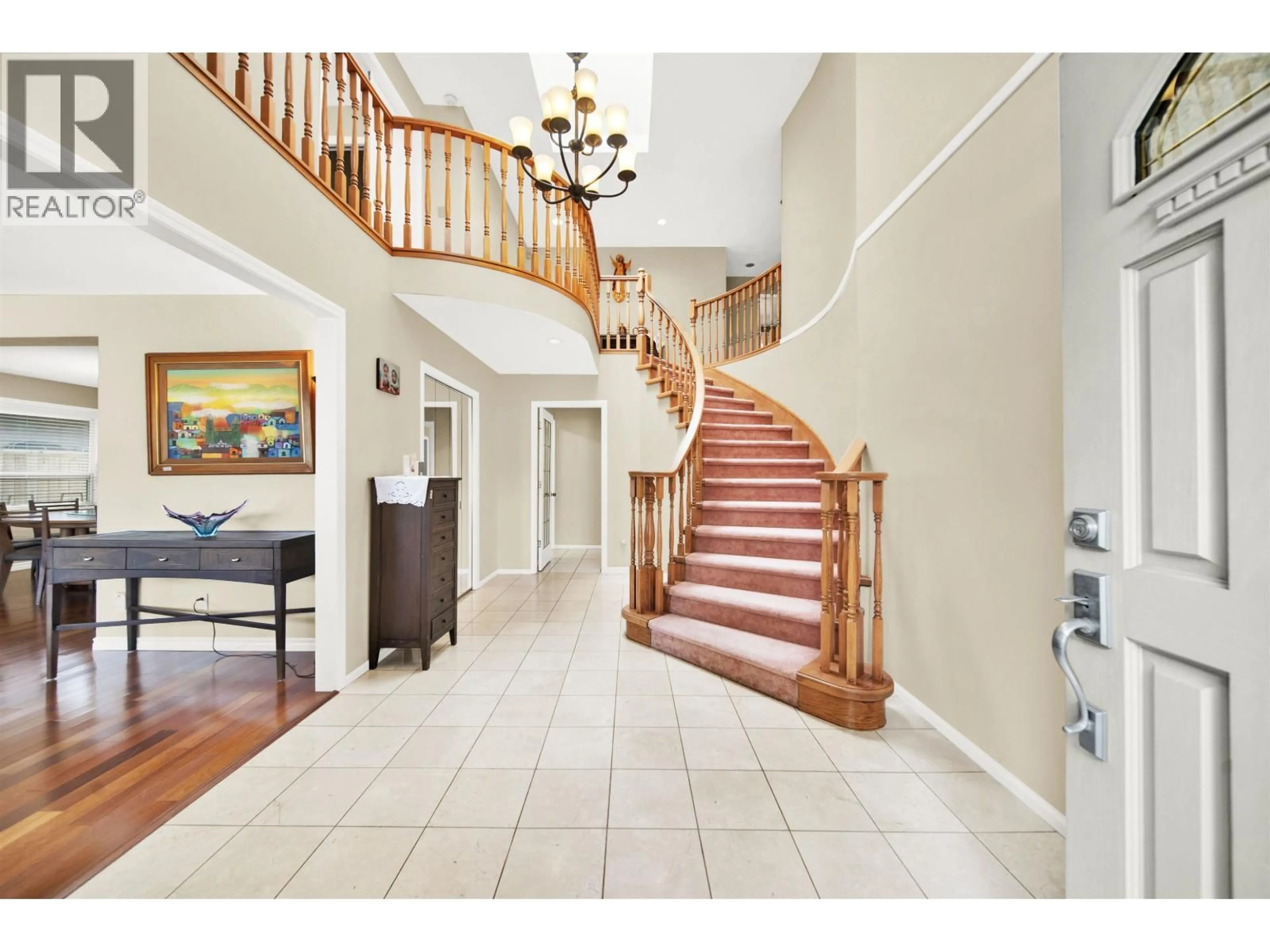 Indoor foyer for 5451 MYTKO CRESCENT, Richmond British Columbia V7E6J1