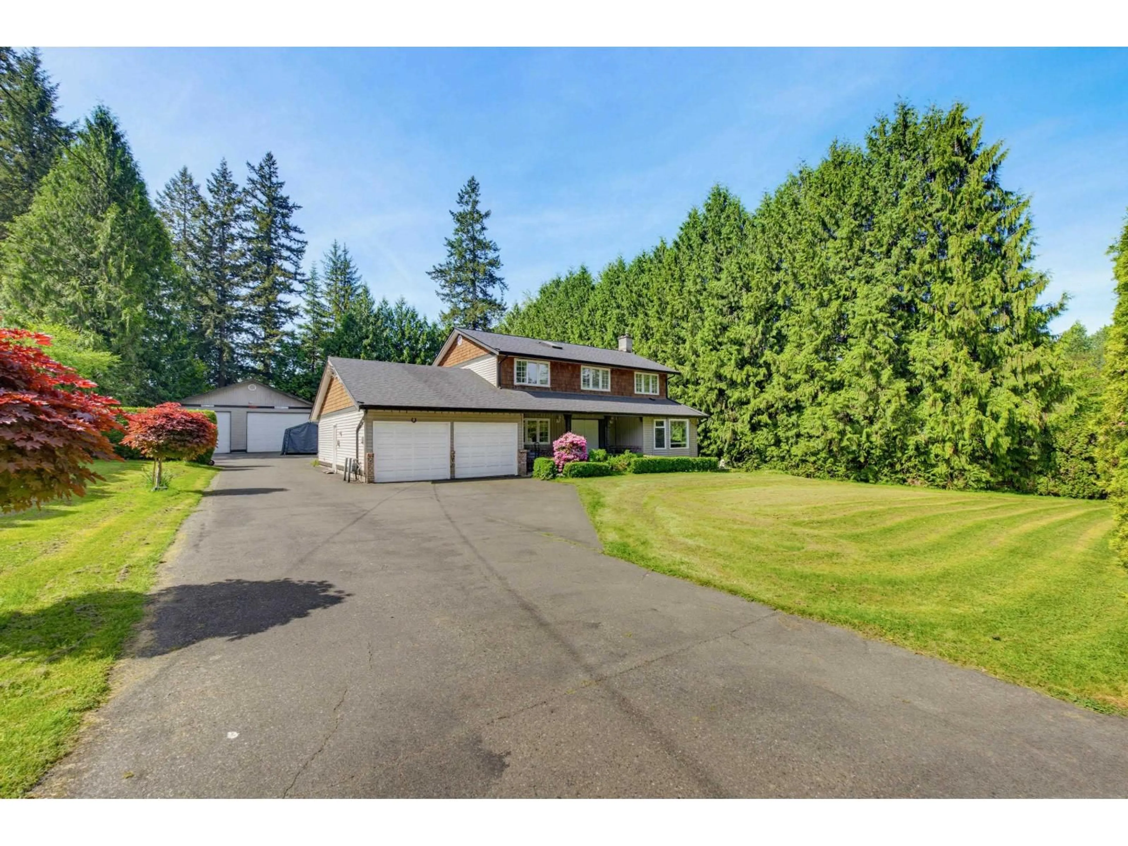 A pic from outside/outdoor area/front of a property/back of a property/a pic from drone, street for 22724 76B CRESCENT, Langley British Columbia V1M2J8