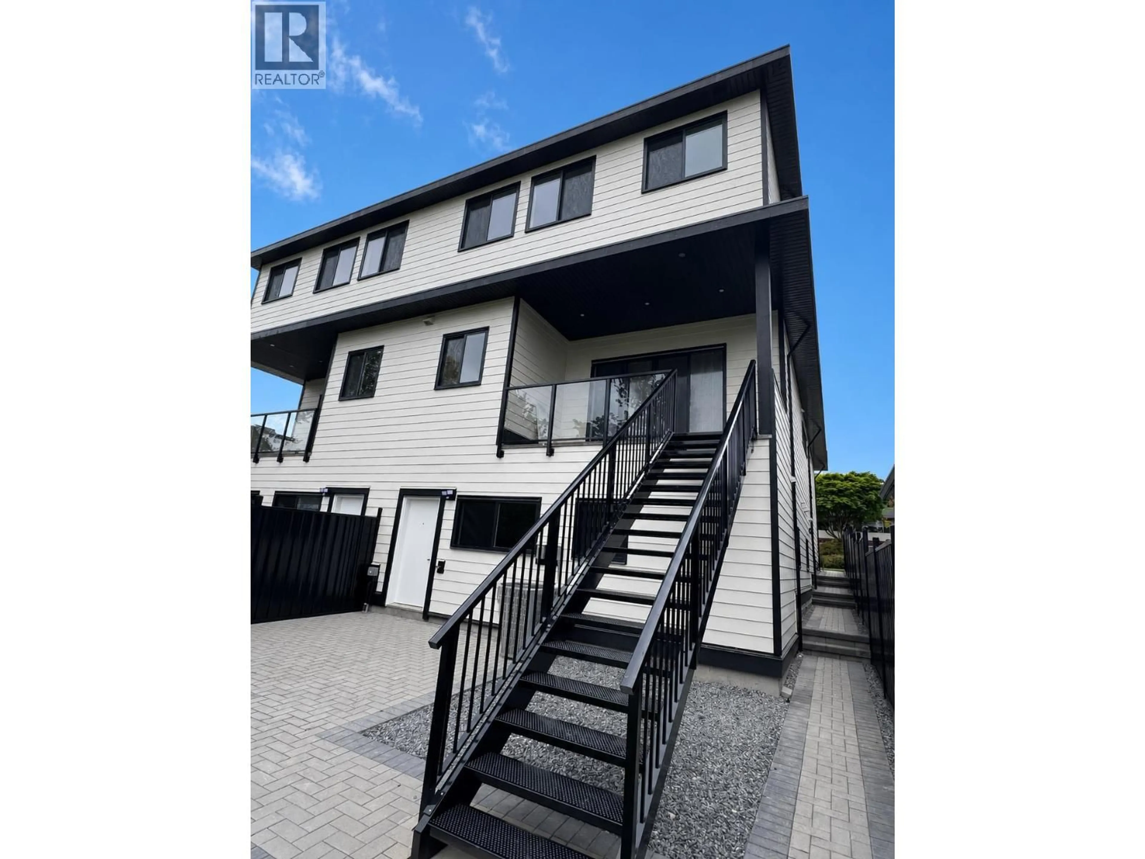 Unknown for 1 - 6037 SERVICE STREET, Burnaby British Columbia V5H1V7
