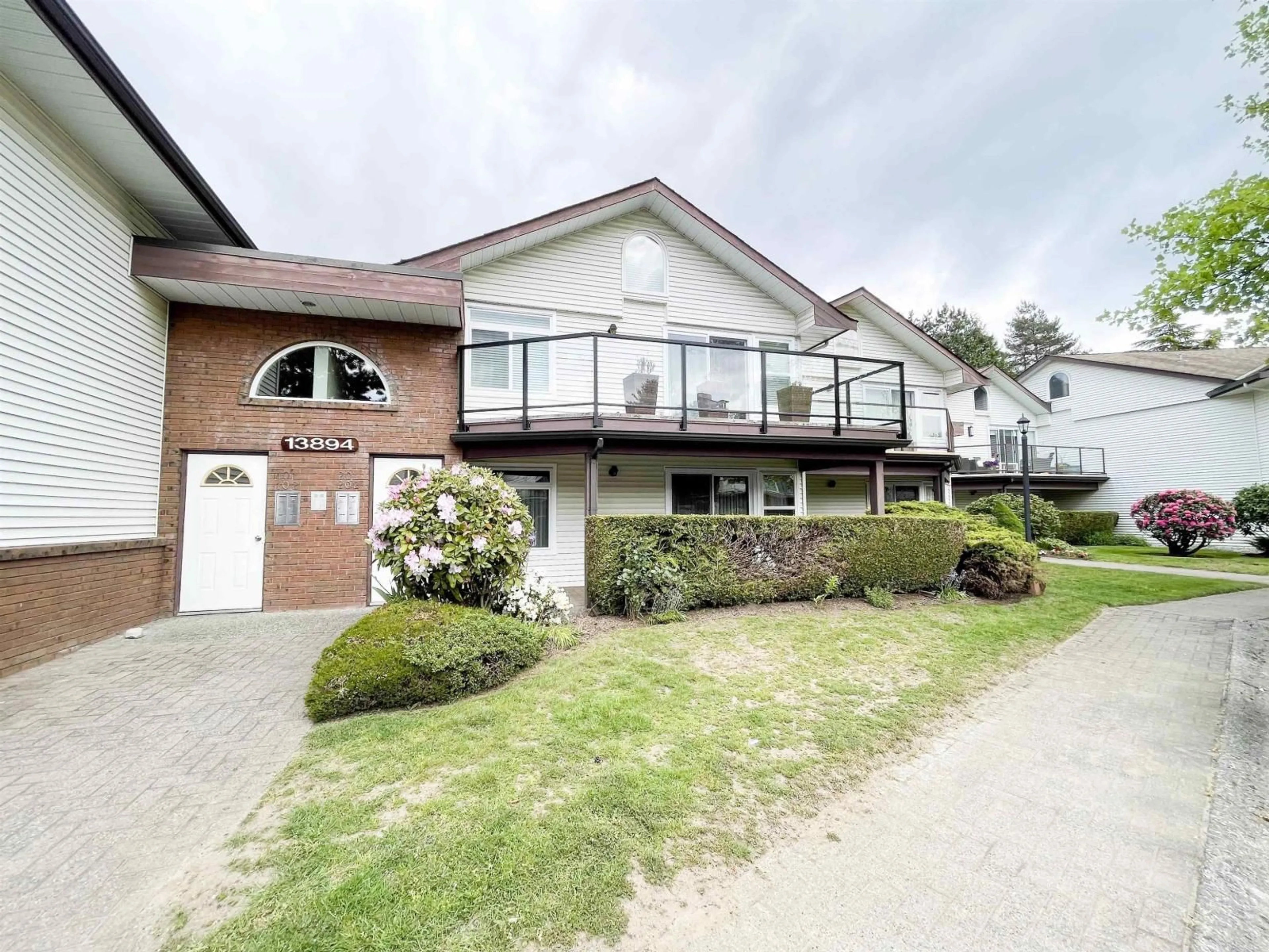 A pic from outside/outdoor area/front of a property/back of a property/a pic from drone, unknown for 102 - 13894 102 AVENUE, Surrey British Columbia V3T1P1