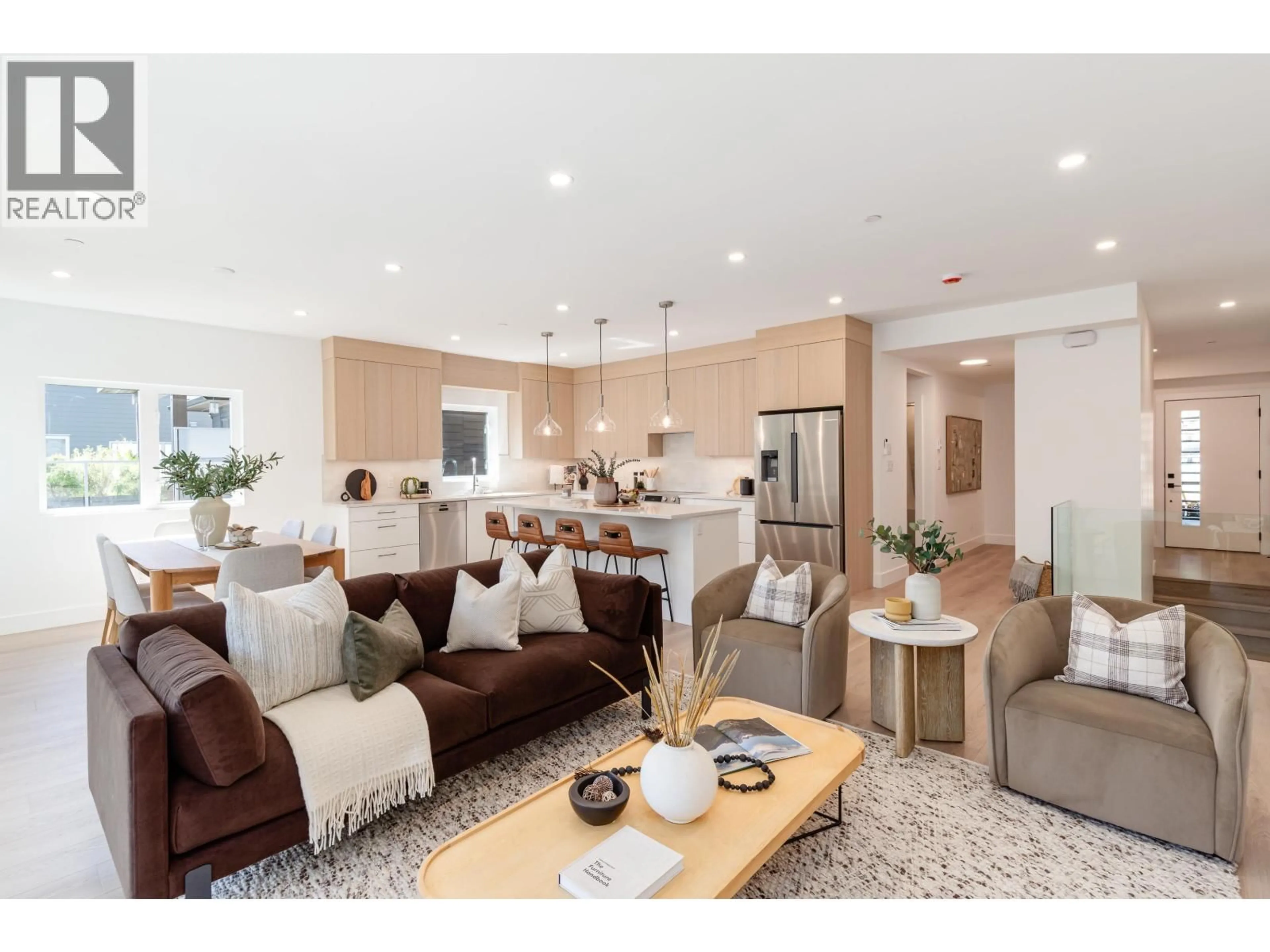 Open concept kitchen, unknown for 2 - 2098 CRUMPIT WOODS DRIVE, Squamish British Columbia V8B0T6