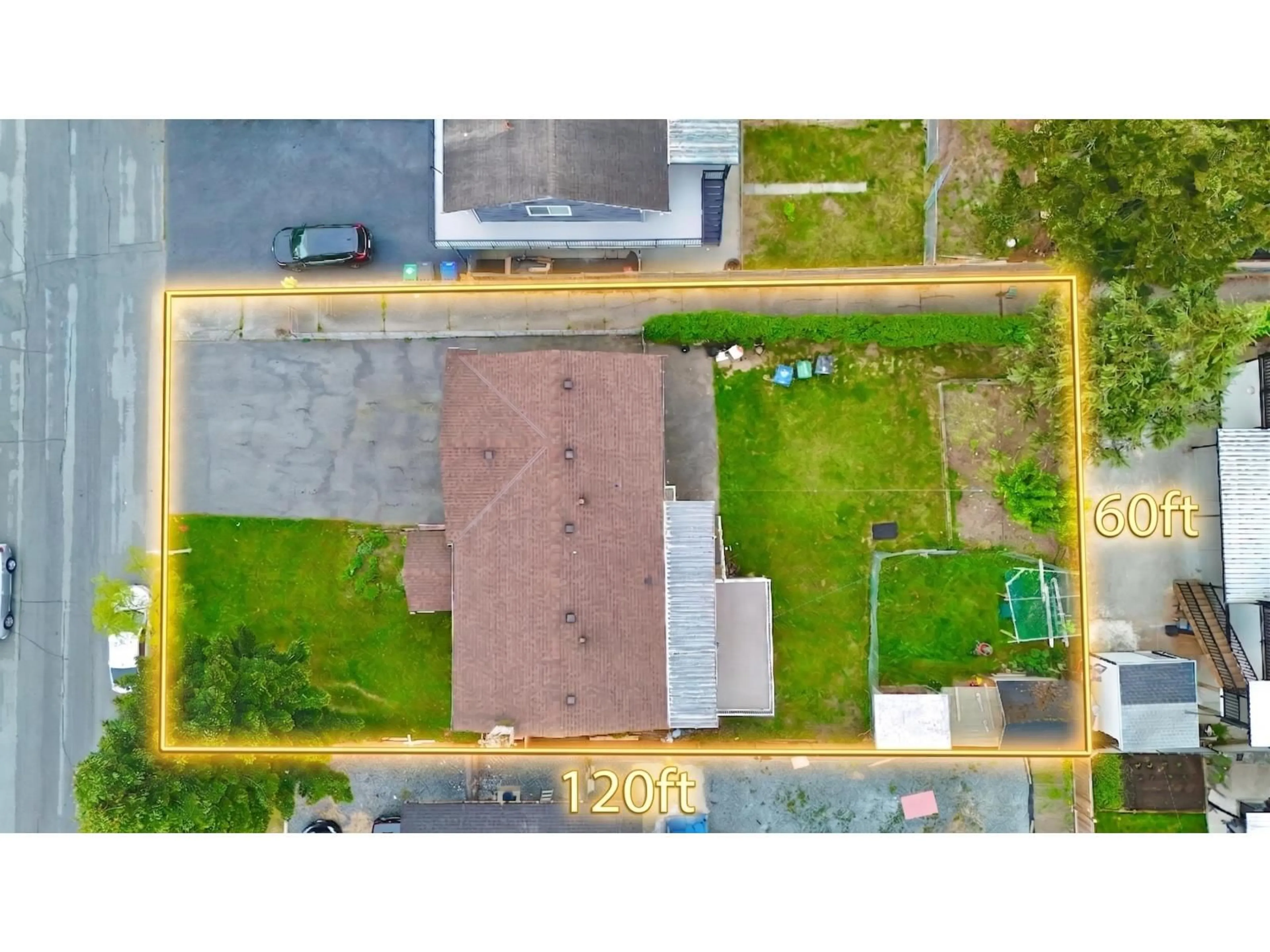 A pic from outside/outdoor area/front of a property/back of a property/a pic from drone, street for 9298 CINNAMON DRIVE, Surrey British Columbia V3V1V2