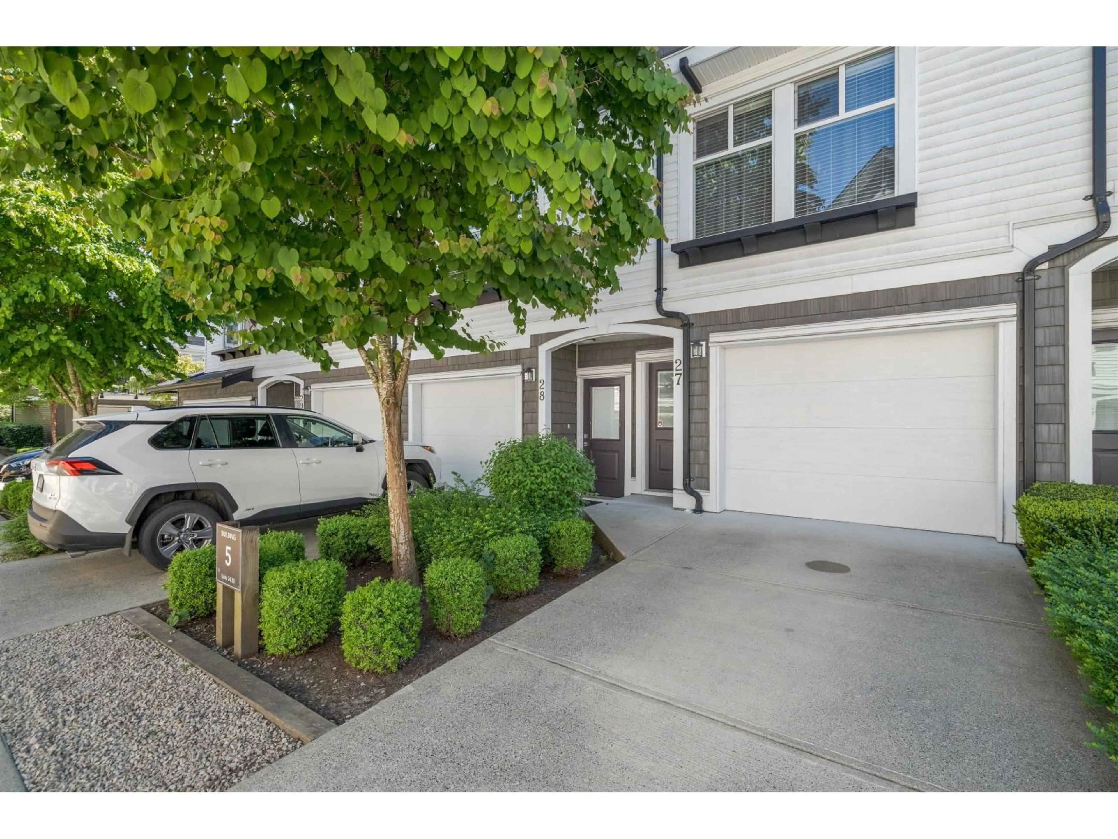 Unknown for 27 - 14271 60 AVENUE, Surrey British Columbia V3X2N4
